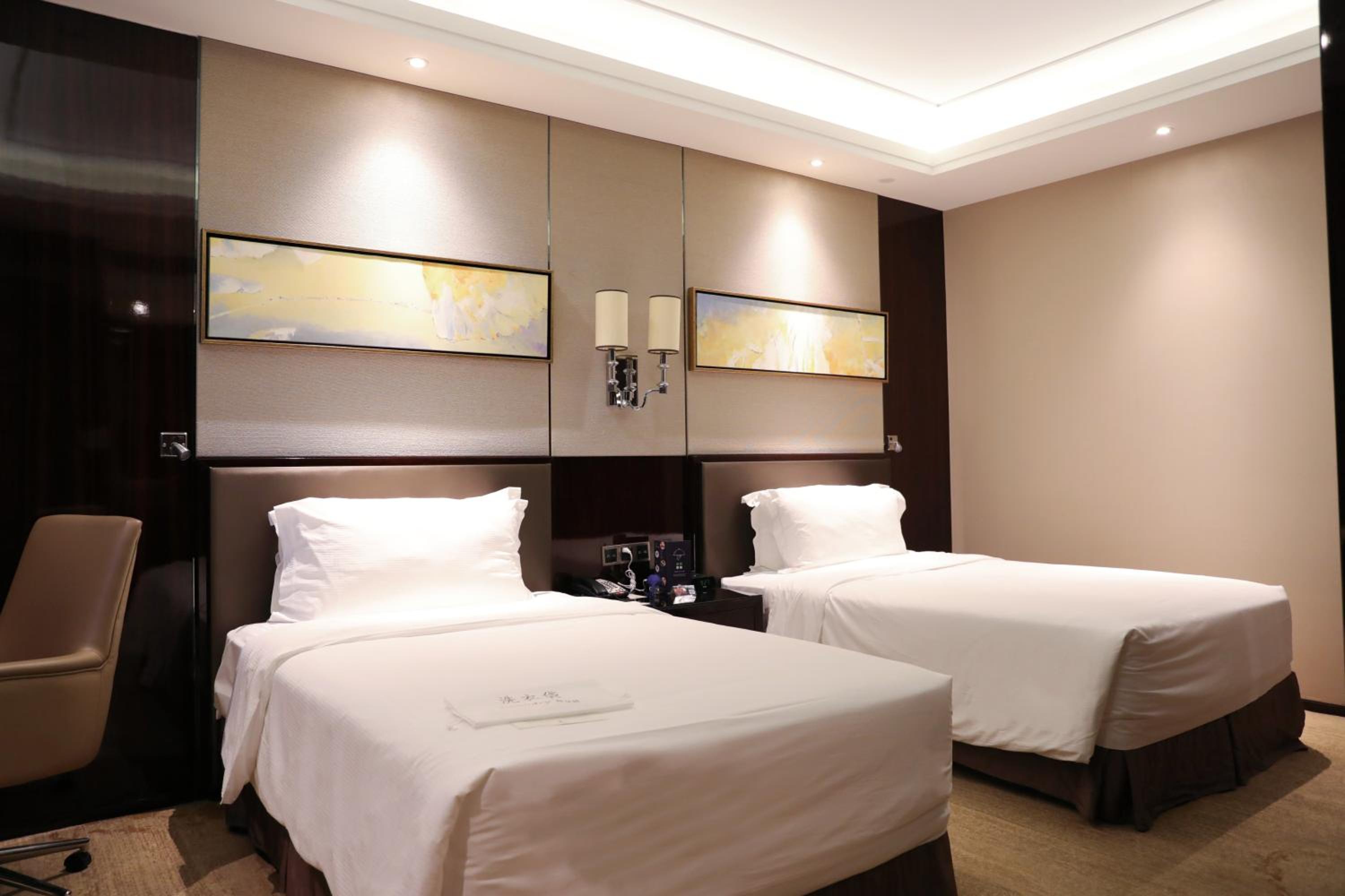 Premium Twin Room With Lake View