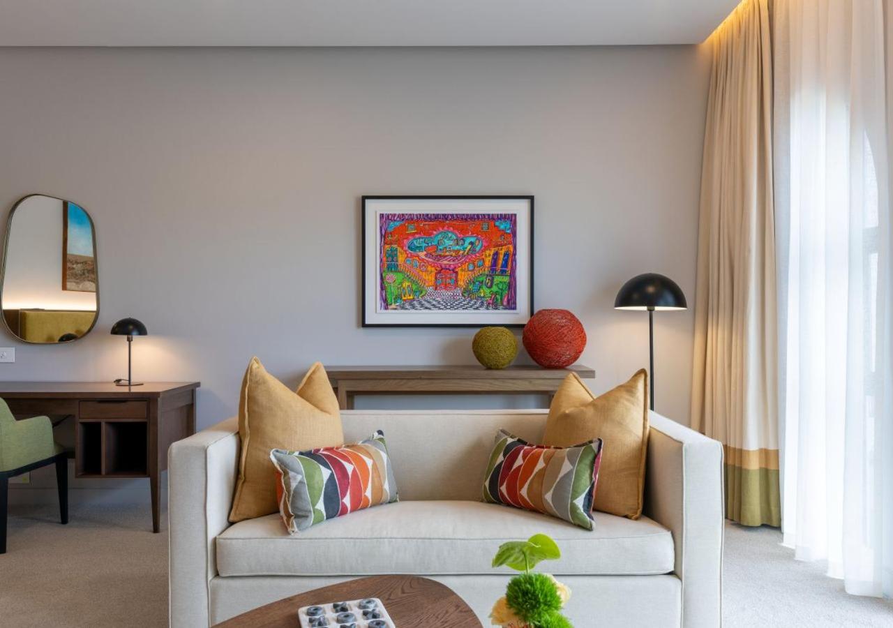 Luxury Room - Photo 6