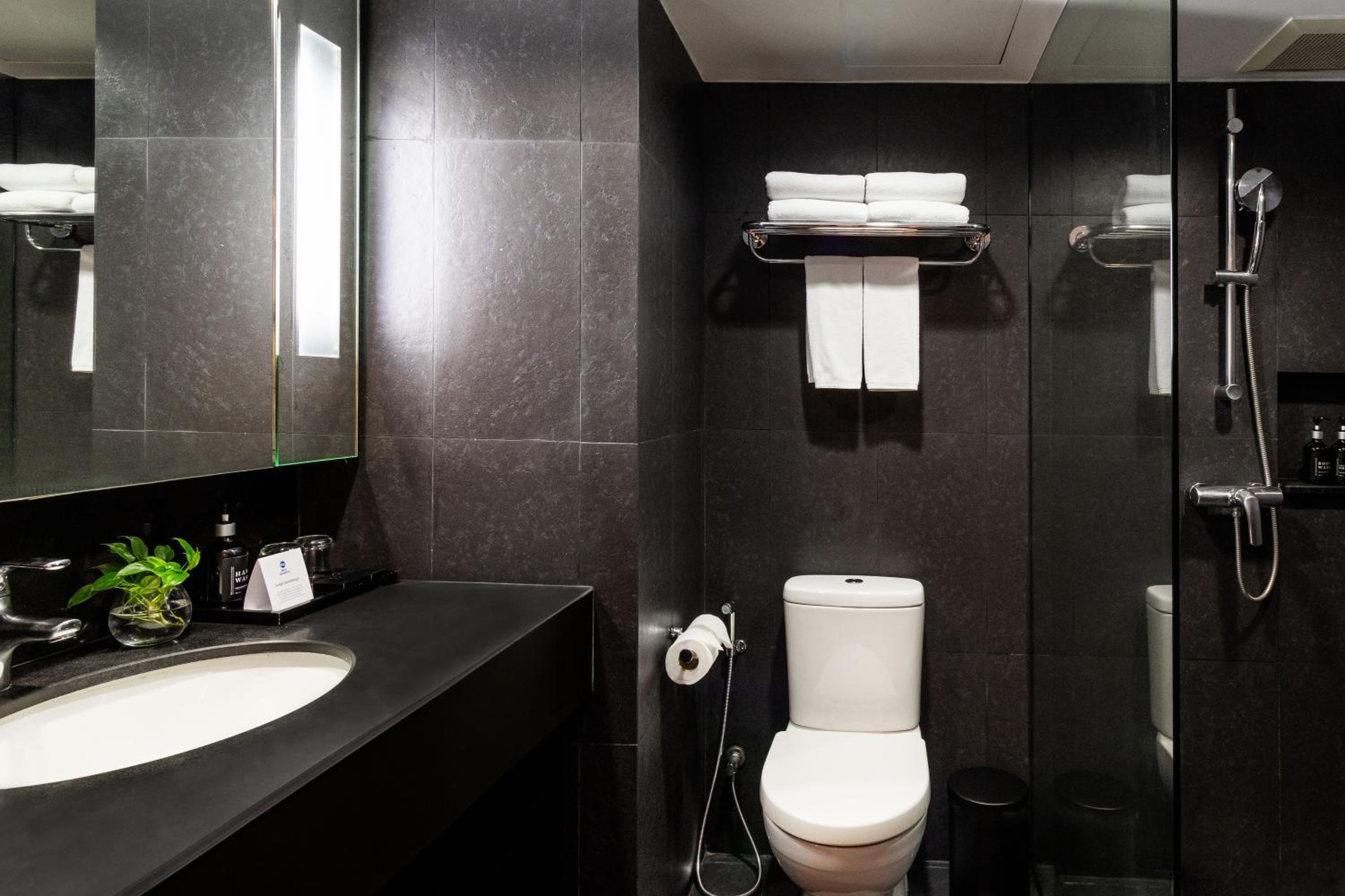 Superior Twin Room - Non-Smoking photo 2