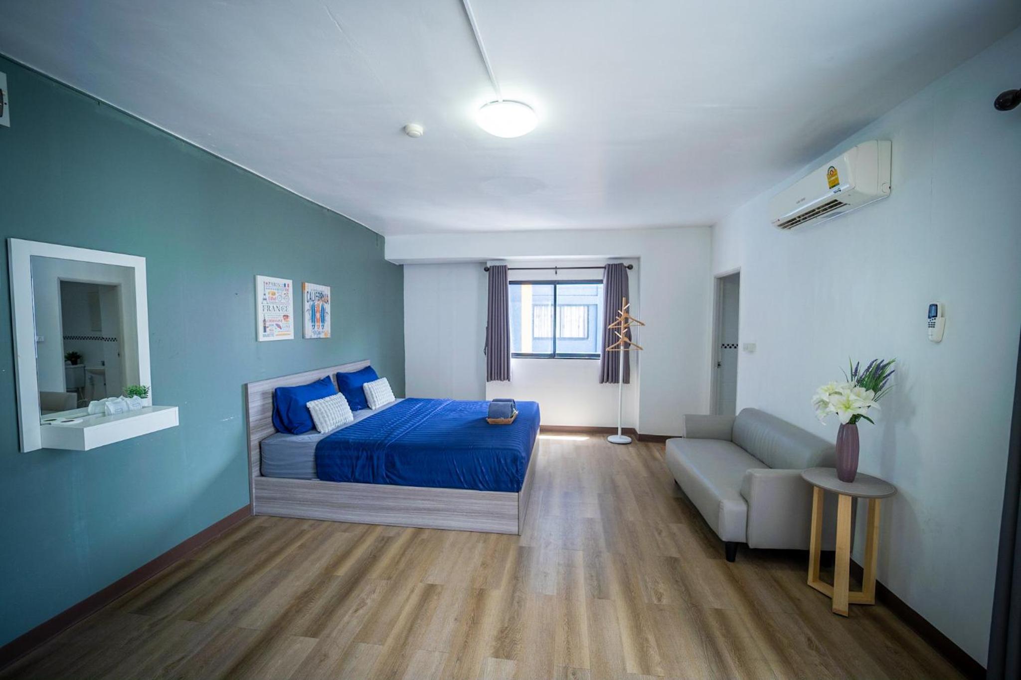 Deluxe Double Room - Photo 15
