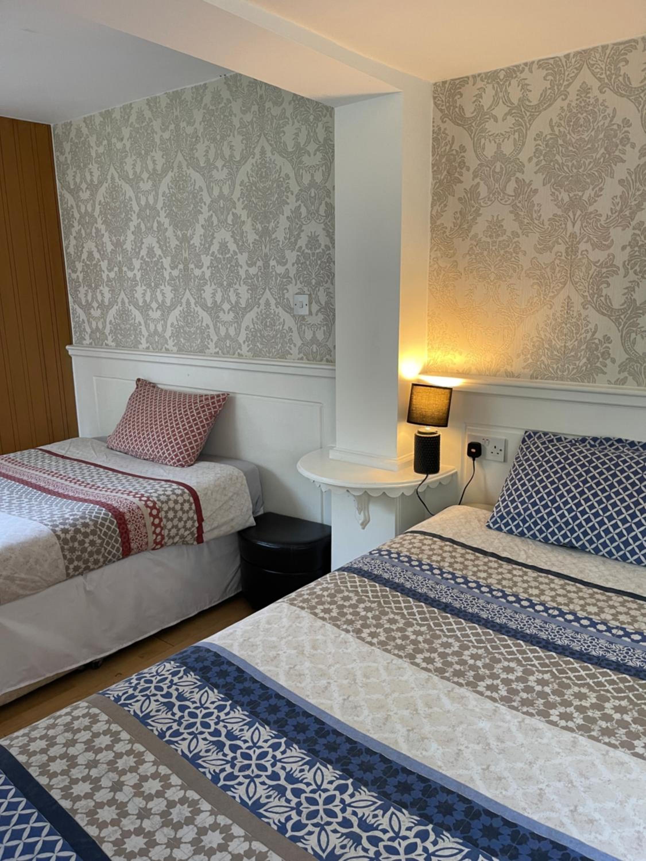 Standard Twin Room photo 3
