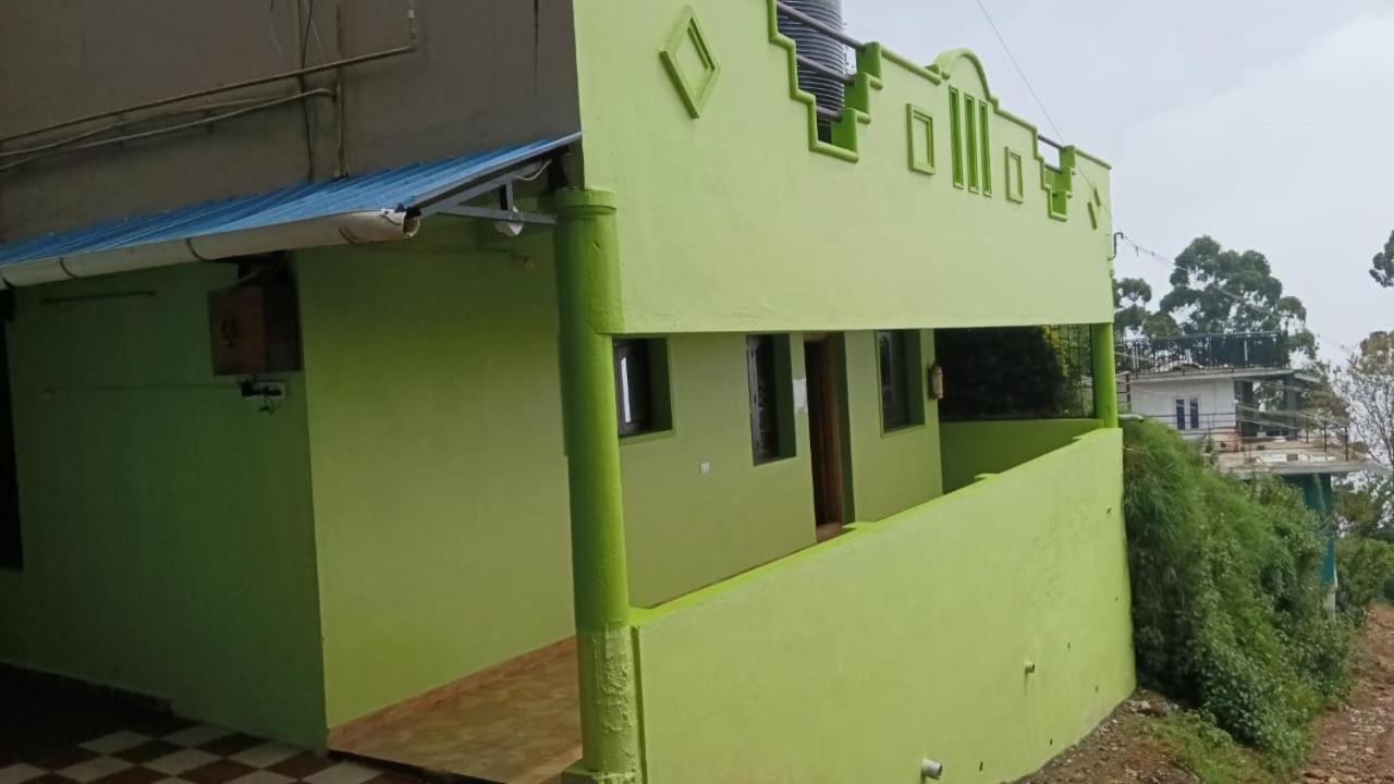 One-Bedroom House photo 3