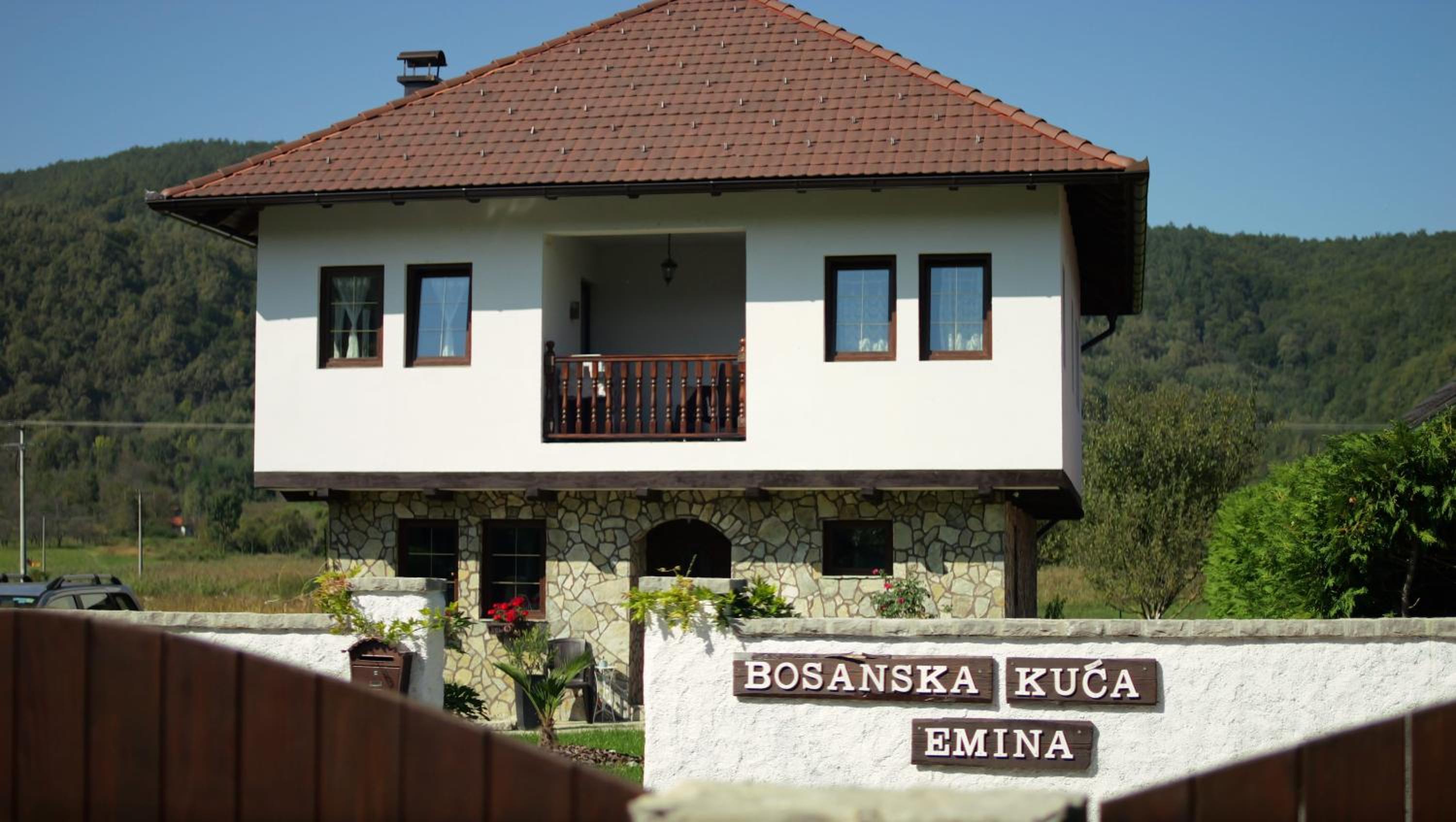 Three-Bedroom Villa photo 2