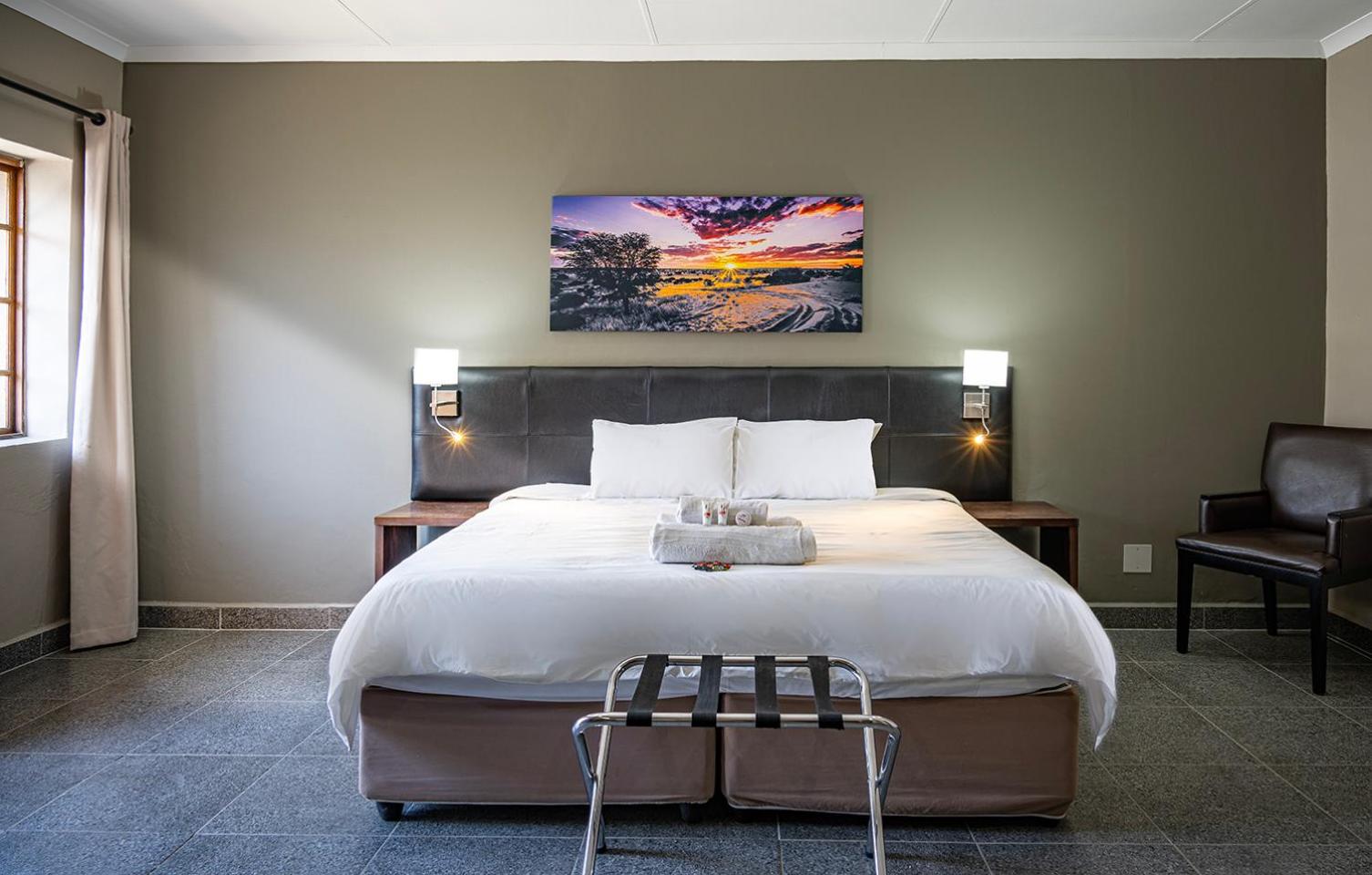 Twin Room with Private Bathroom