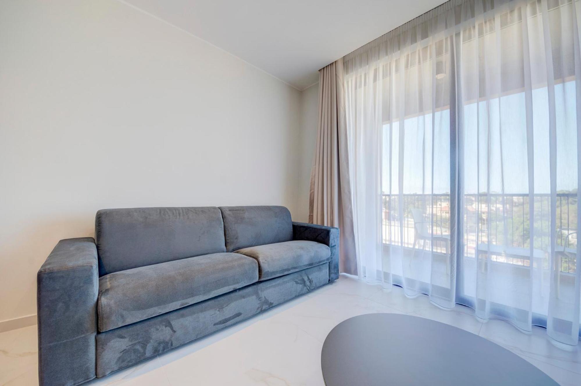 Suite with Balcony photo 3
