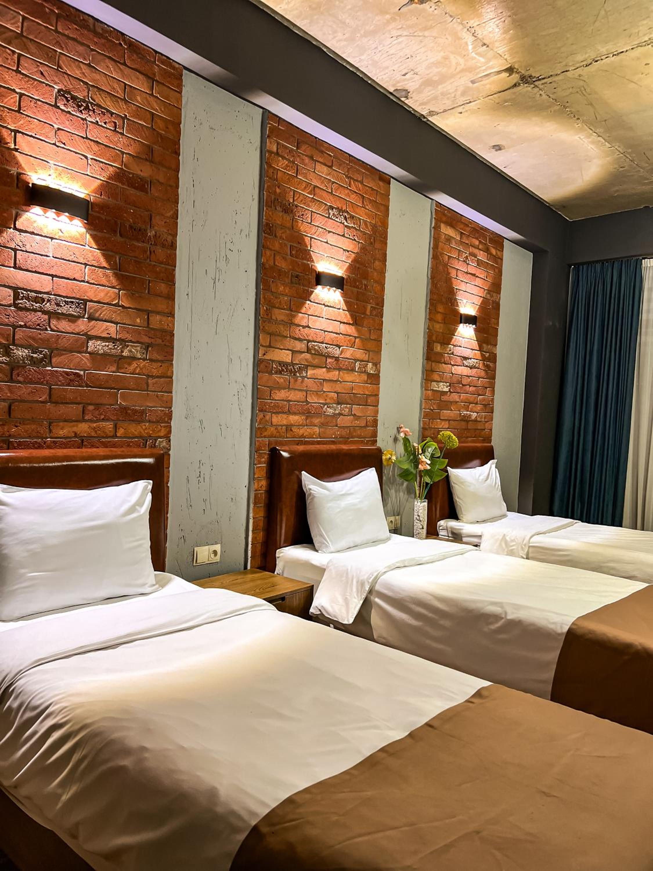 Standard Triple Room - Photo 4