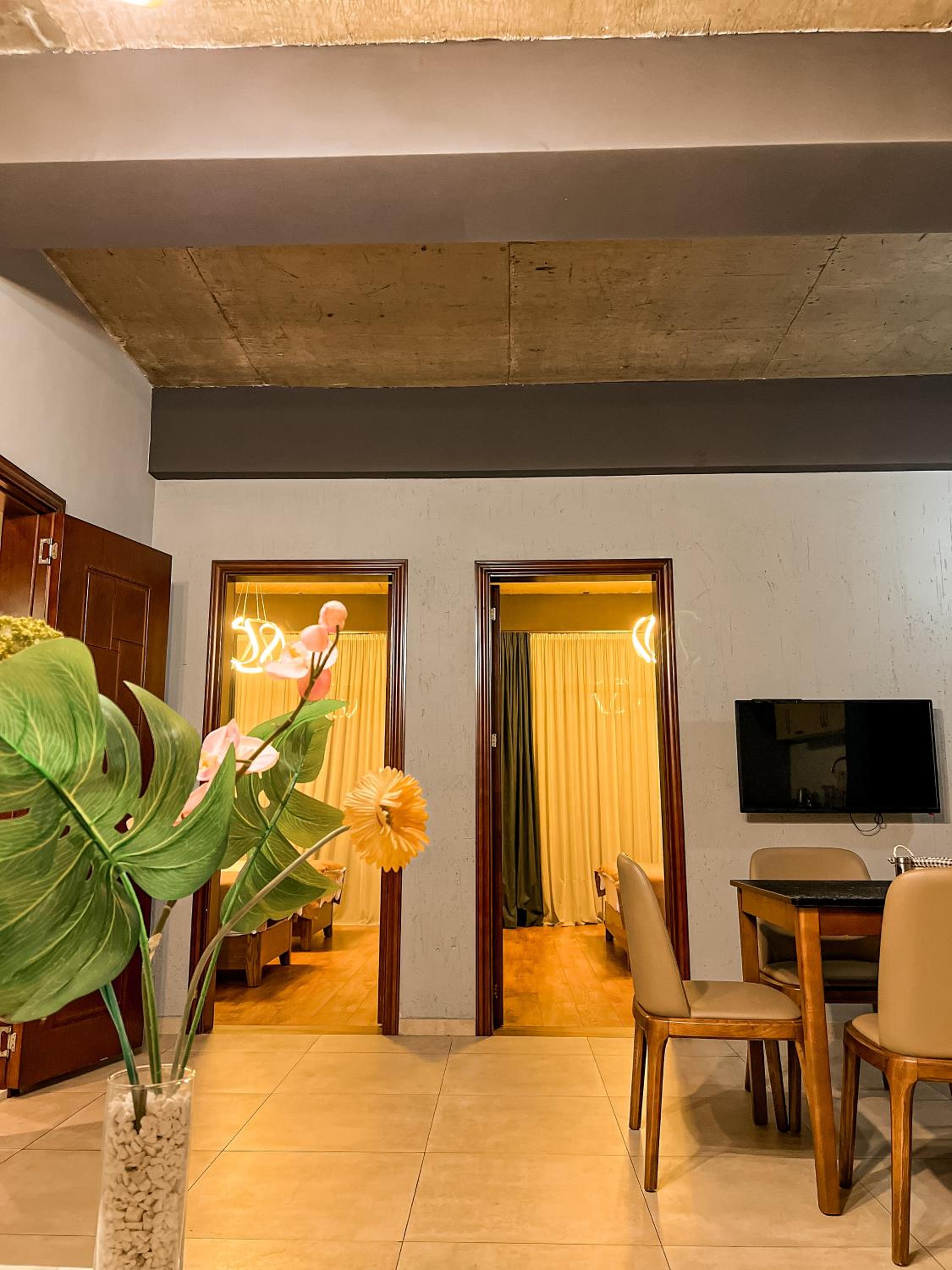 Two-Bedroom Apartment - Photo 5