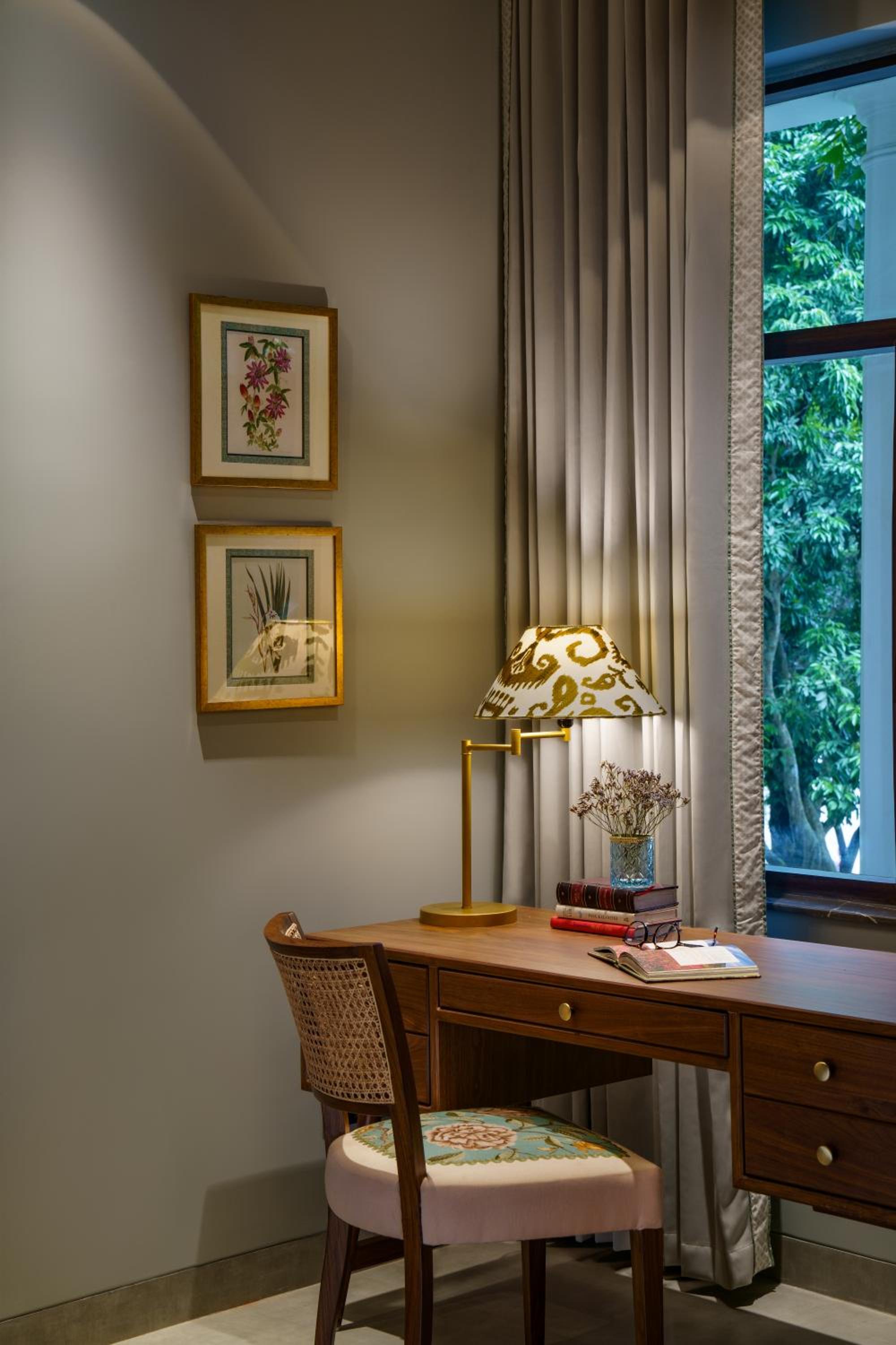 Deluxe Room with Ganges View