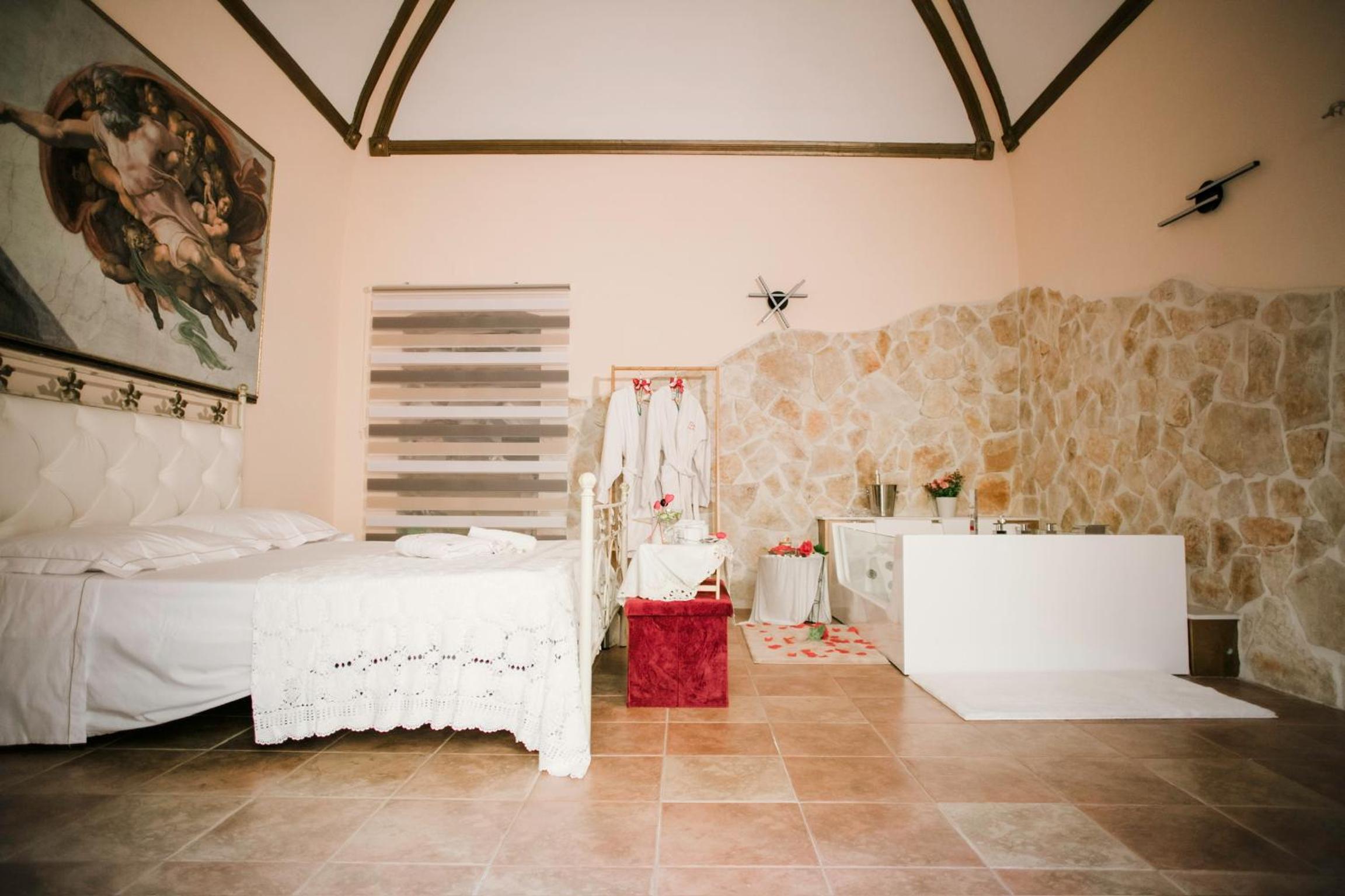 Suite With Spa Bath