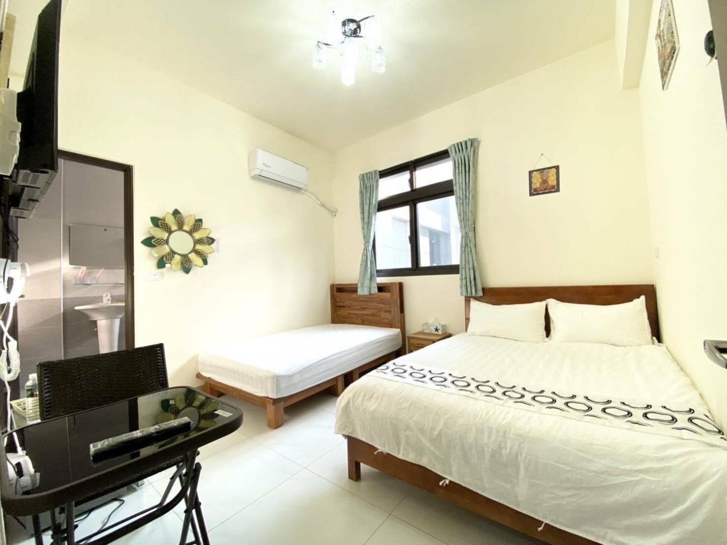 Standard Double or Twin Room photo 2