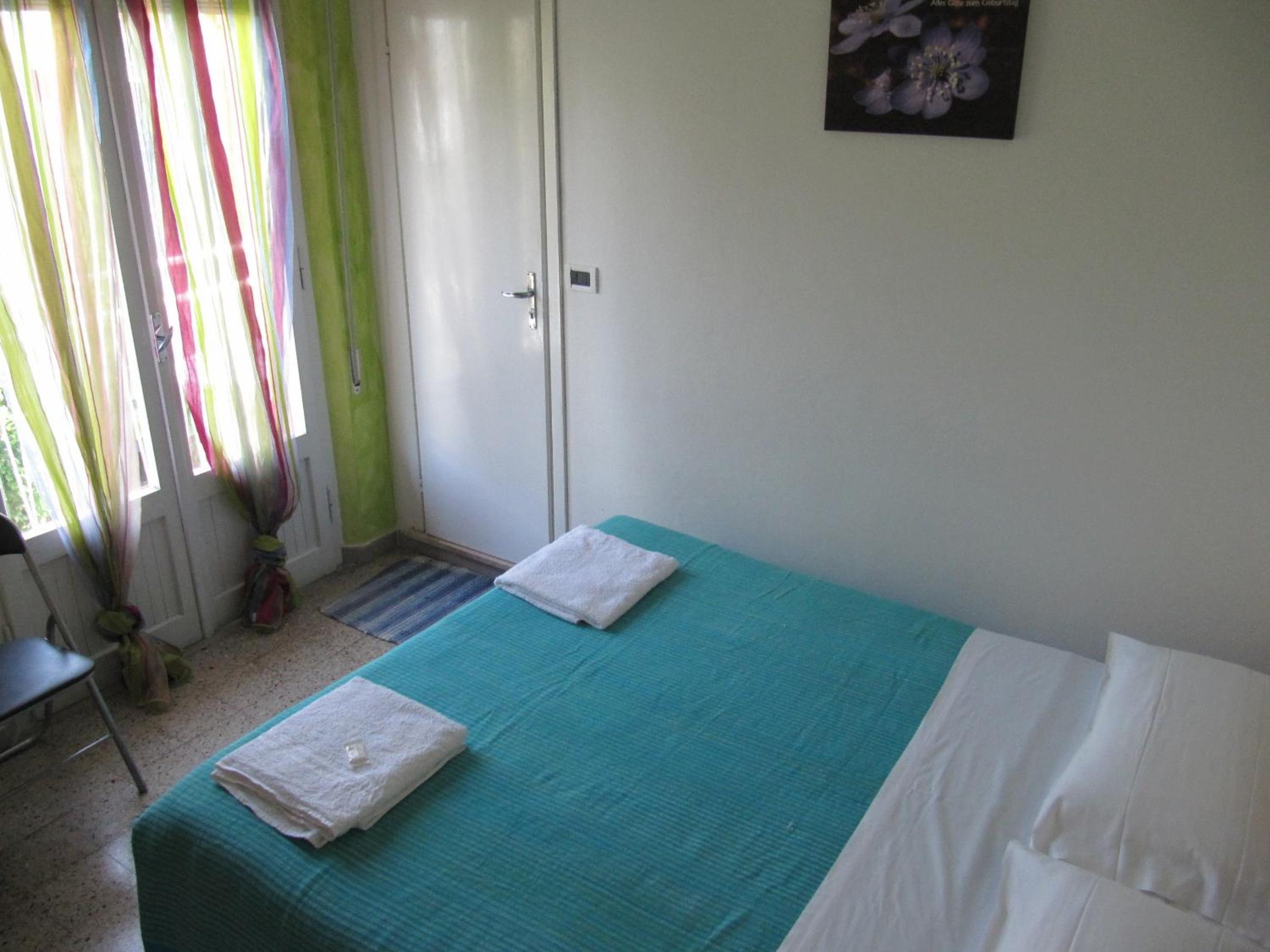 Double or Twin Room with Balcony - Photo 1