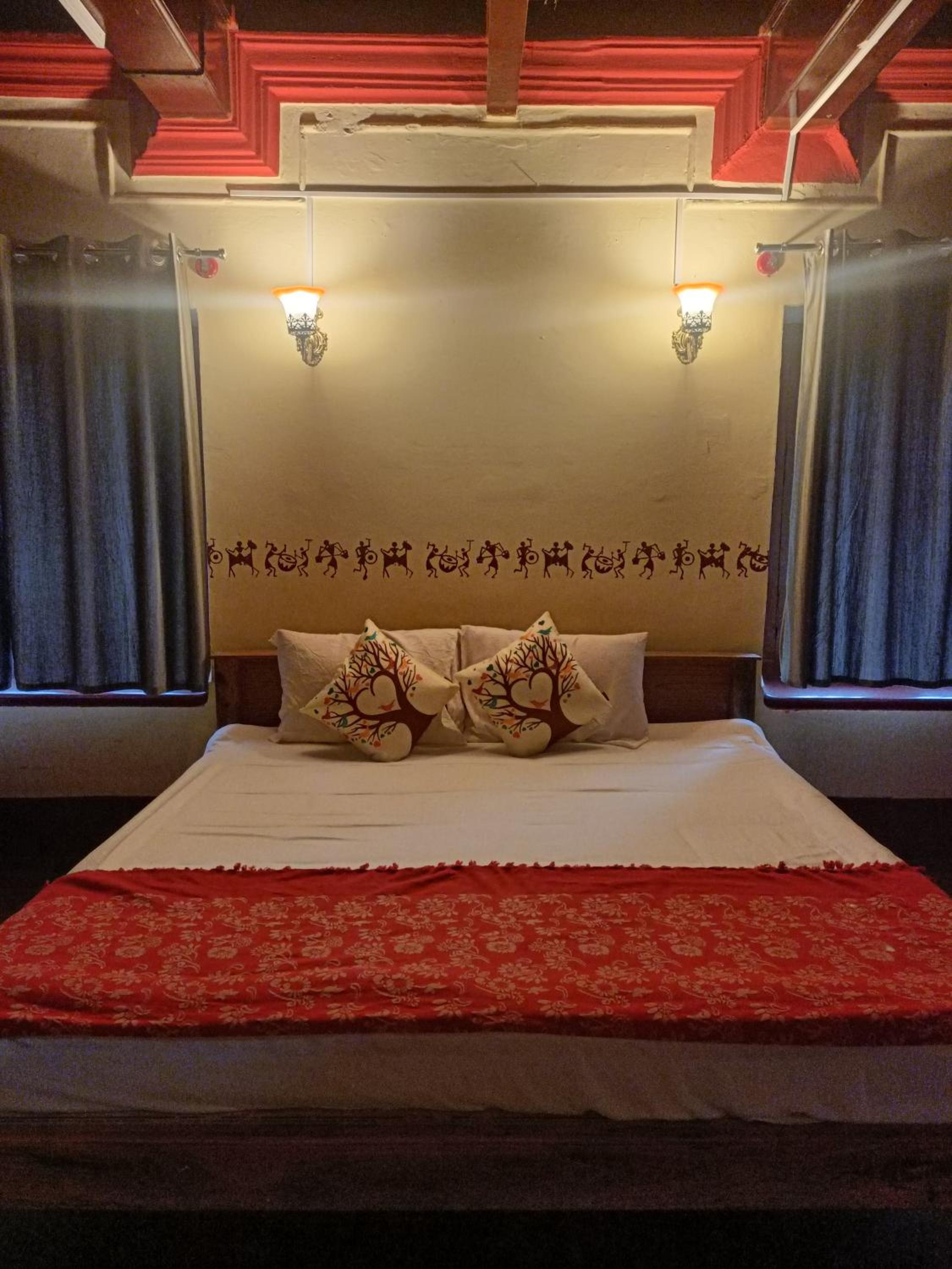 Quadruple Room with Private Bathroom