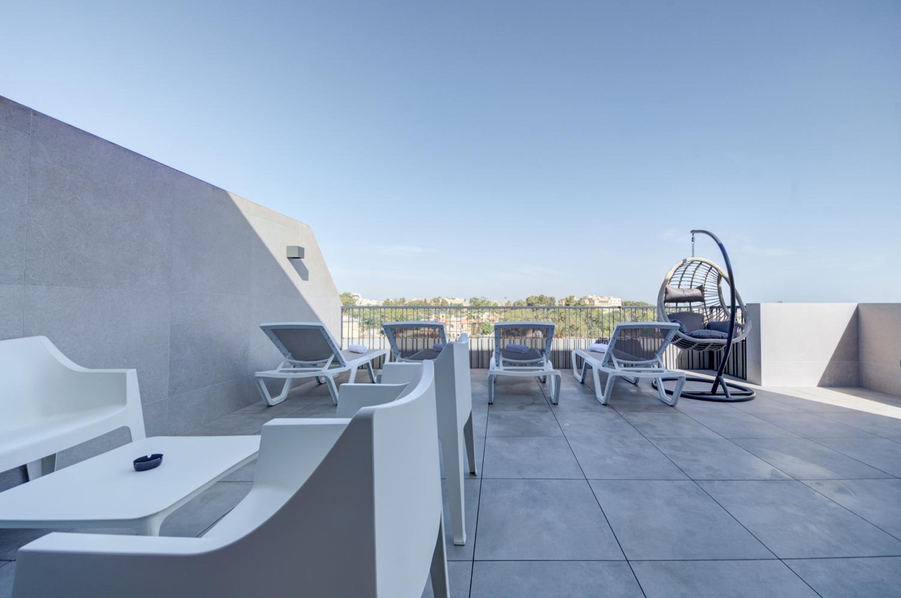 Suite with Hot Tub photo 1