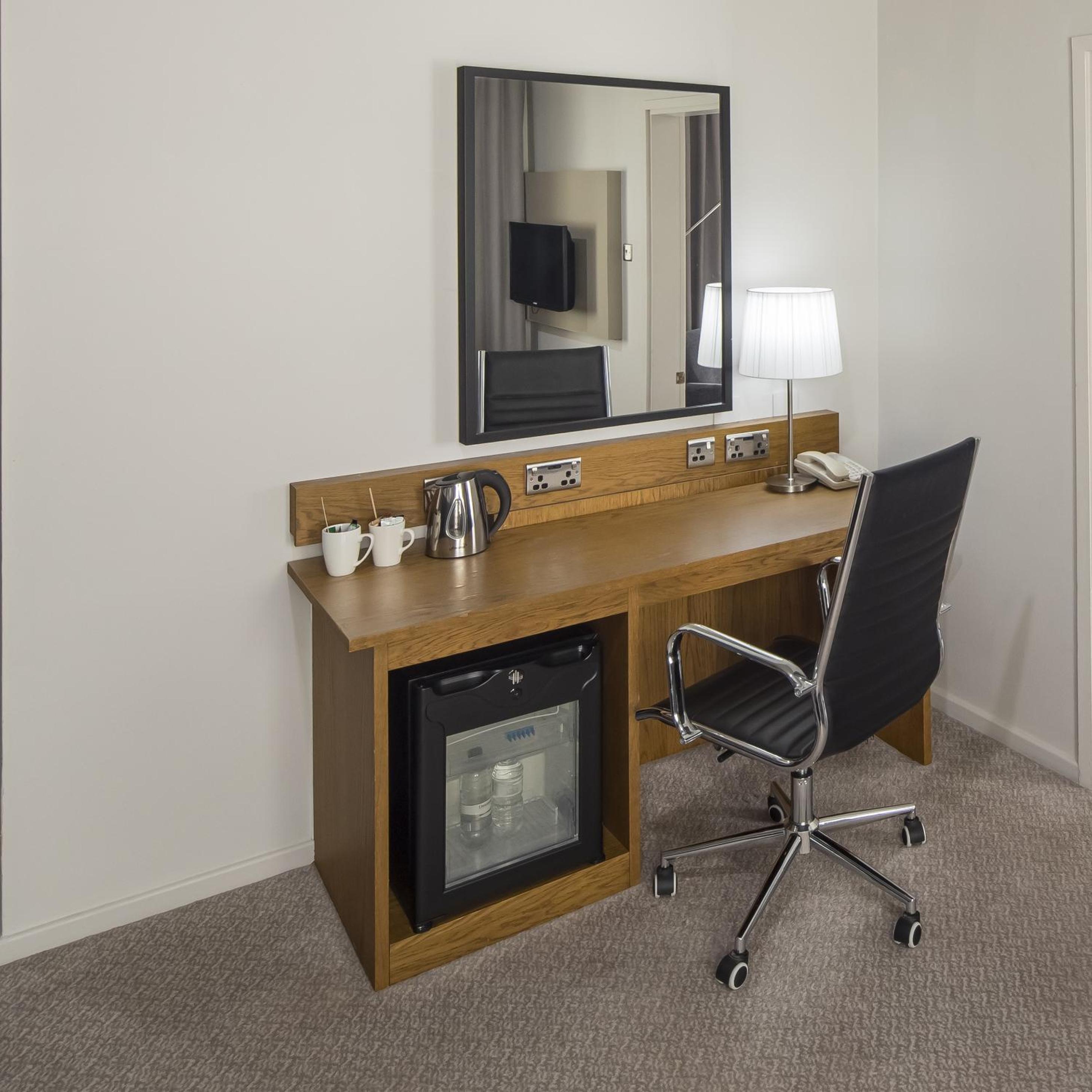 Premium Super King Room - Photo 8