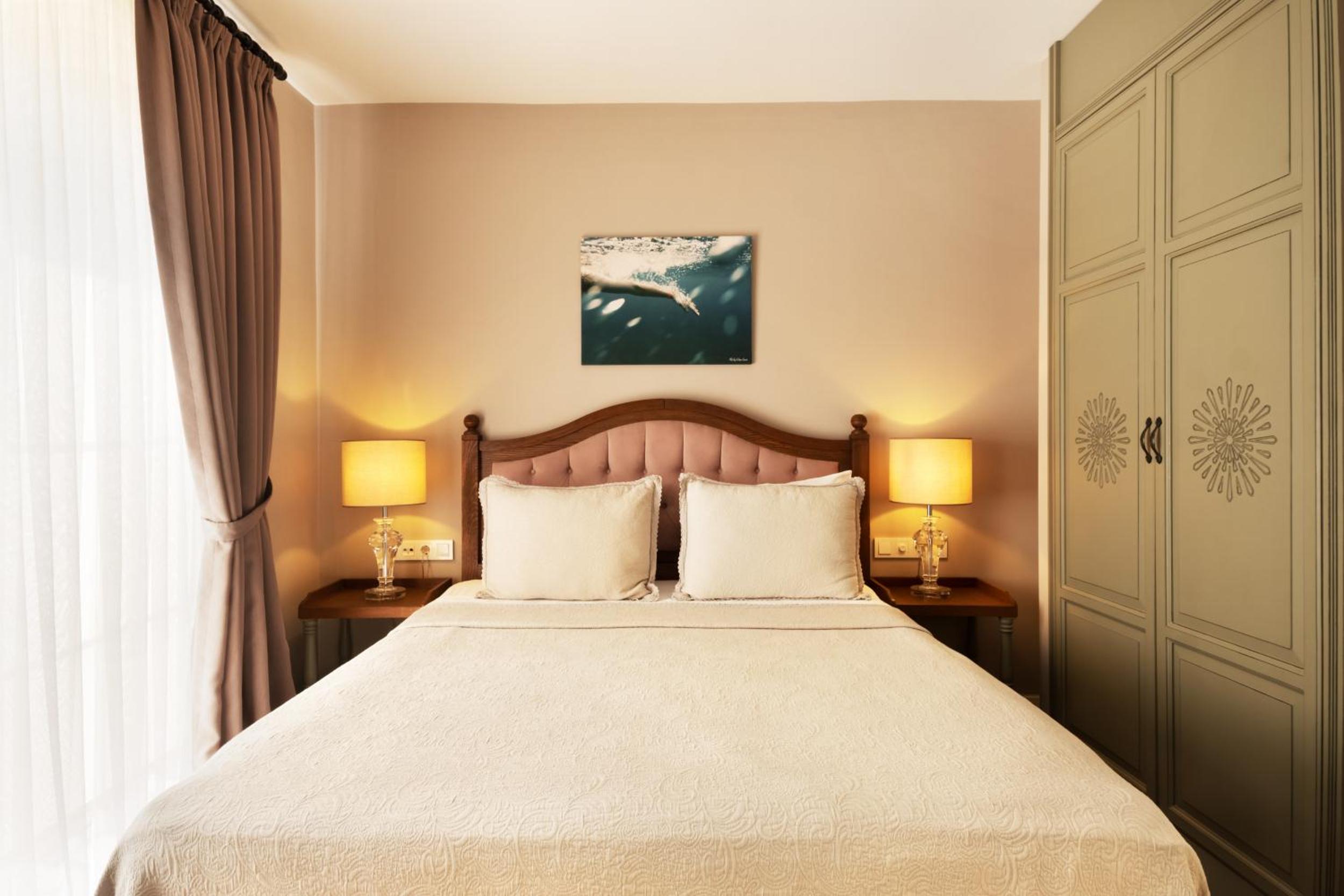 Deluxe Double Room with Balcony photo 1