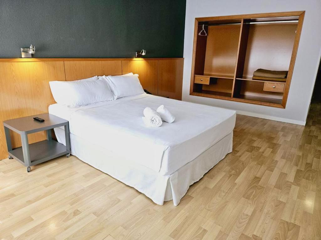 Double Room (1 Double Bed) - Photo 4