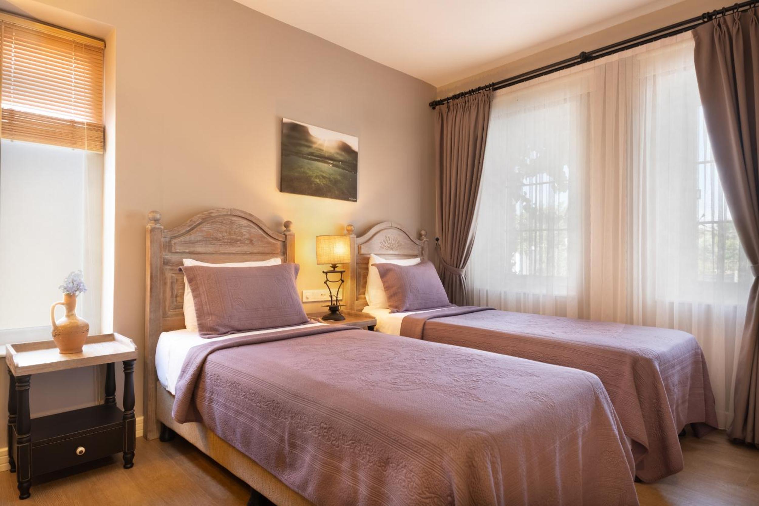 Standard Double or Twin Room photo 1