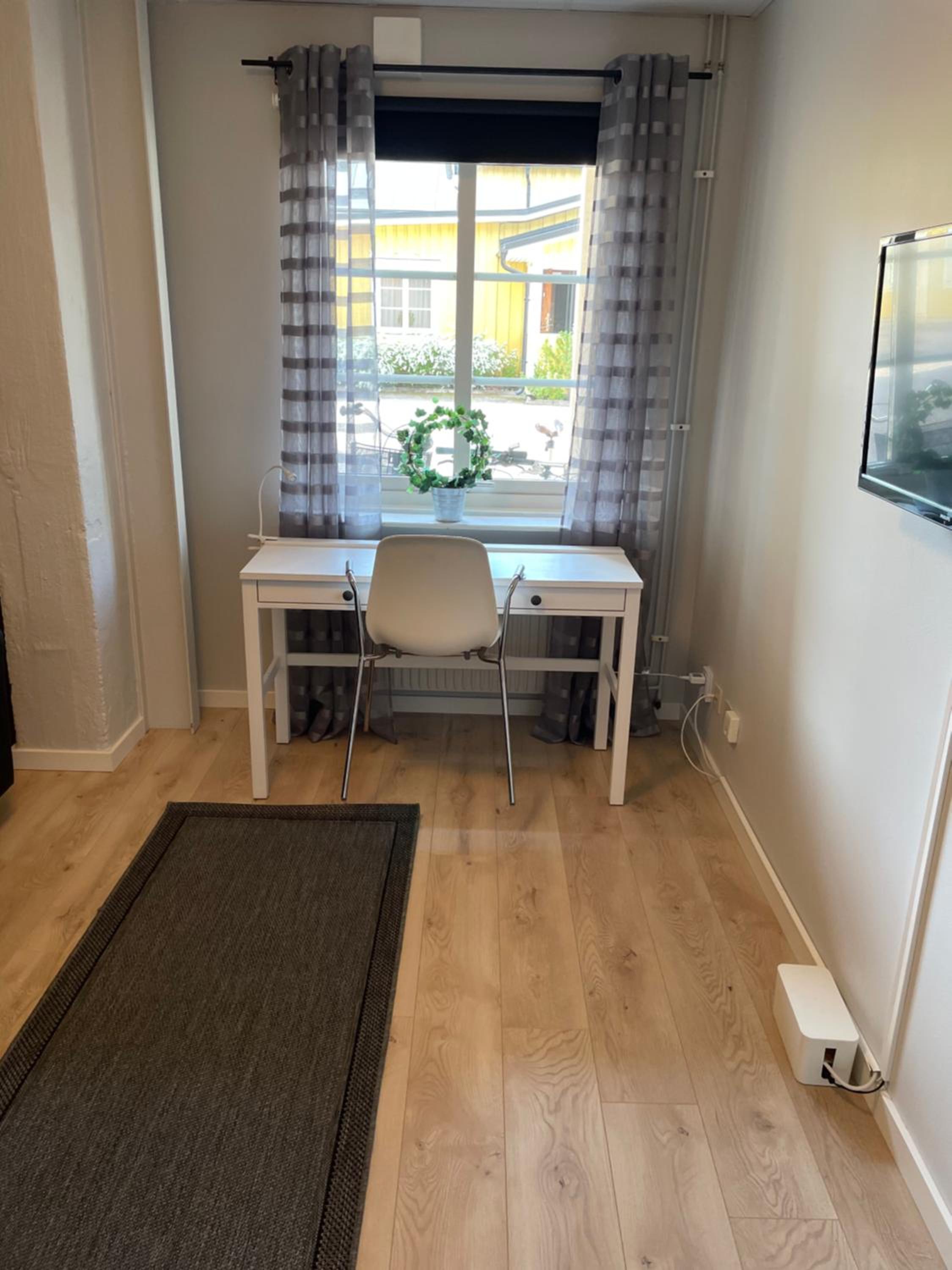 Apartment with Terrace photo 3