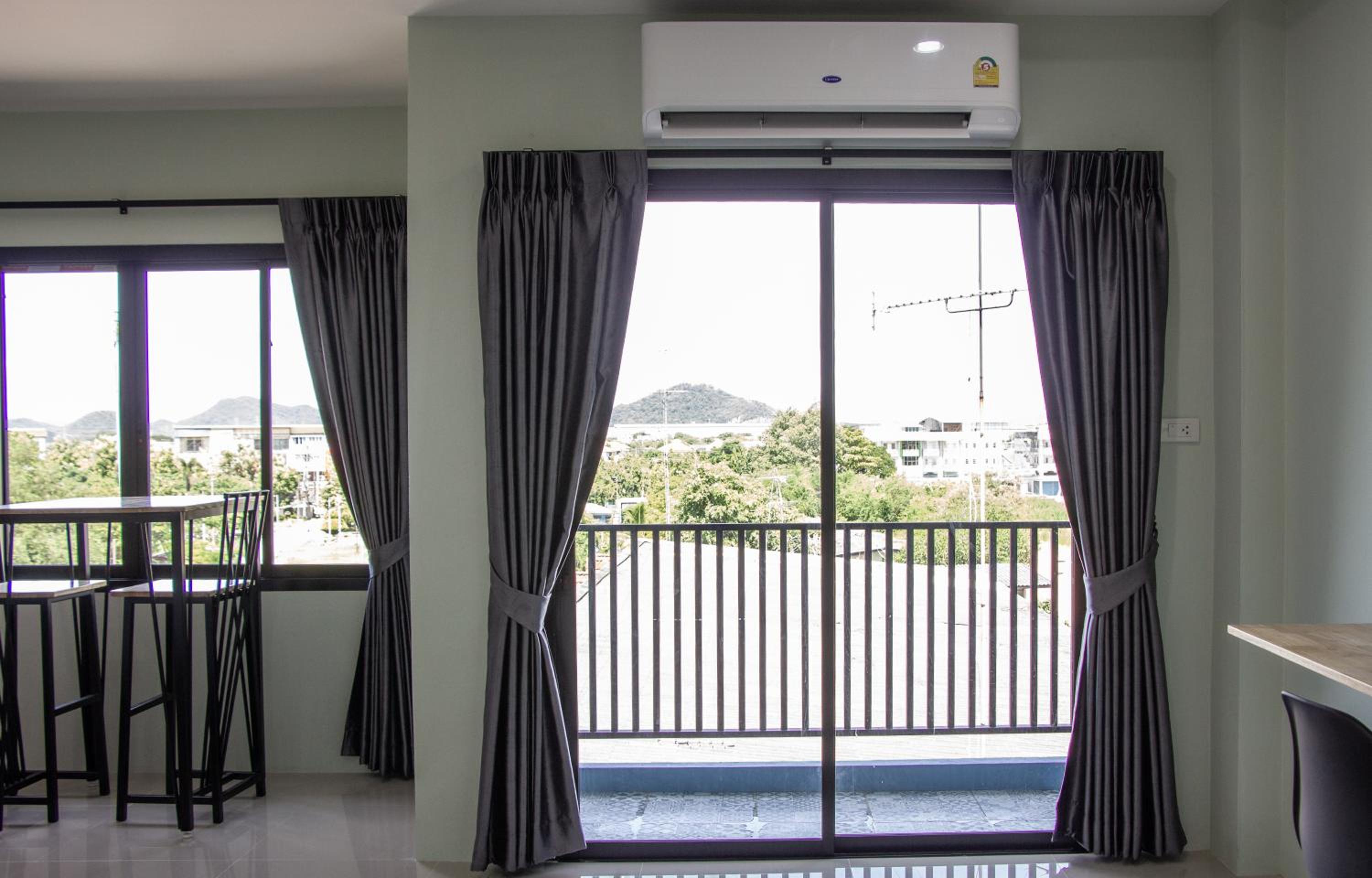 Deluxe Twin Room photo 3