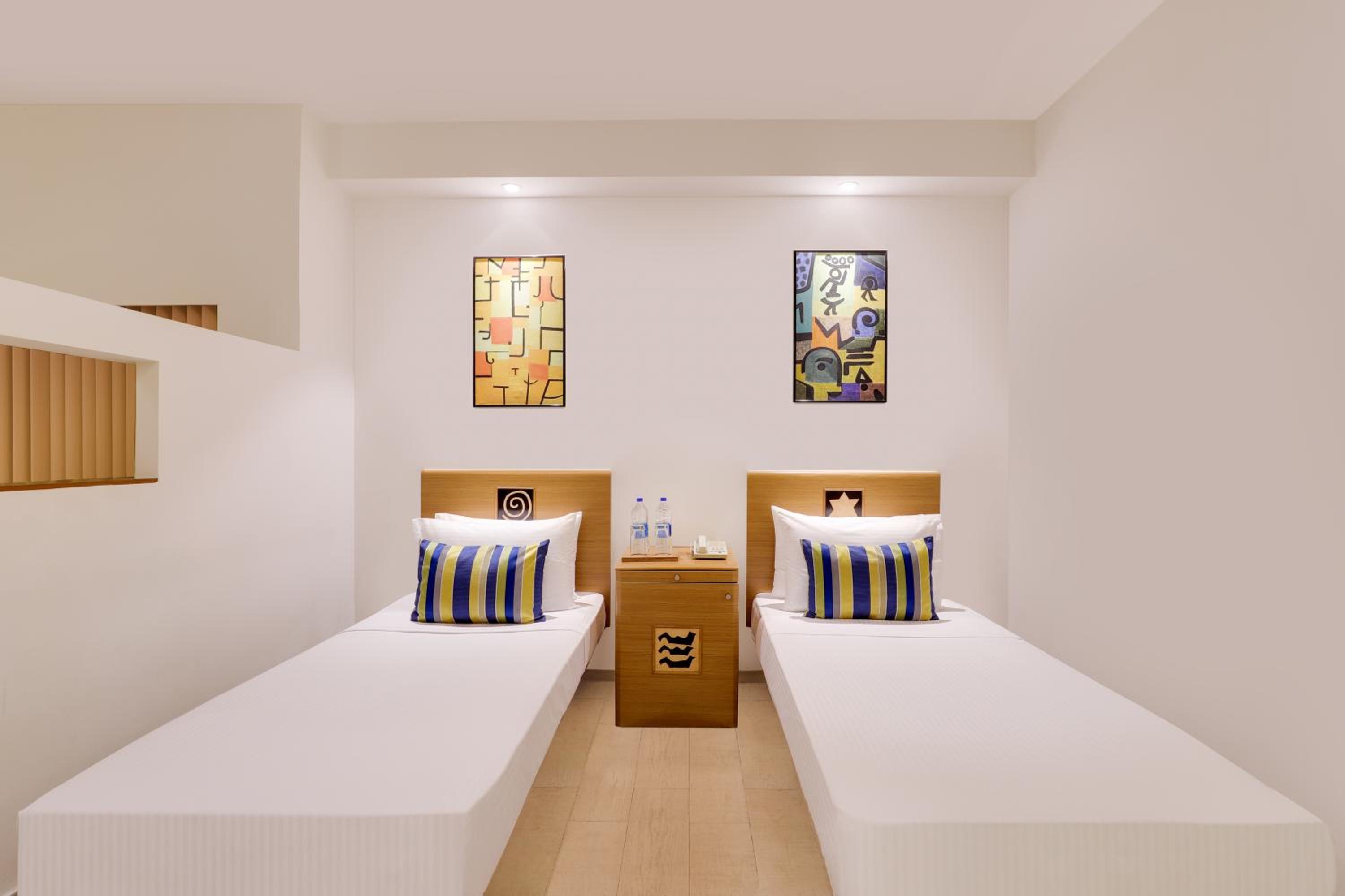 Deluxe Twin Room (10% off on One-way Airport Transfer and 10% Off on Laundry service)