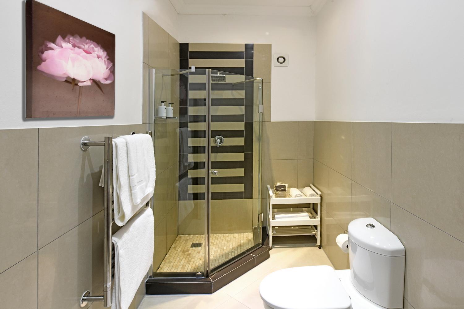 Petite Garden Room - King Double / Twin photo 3