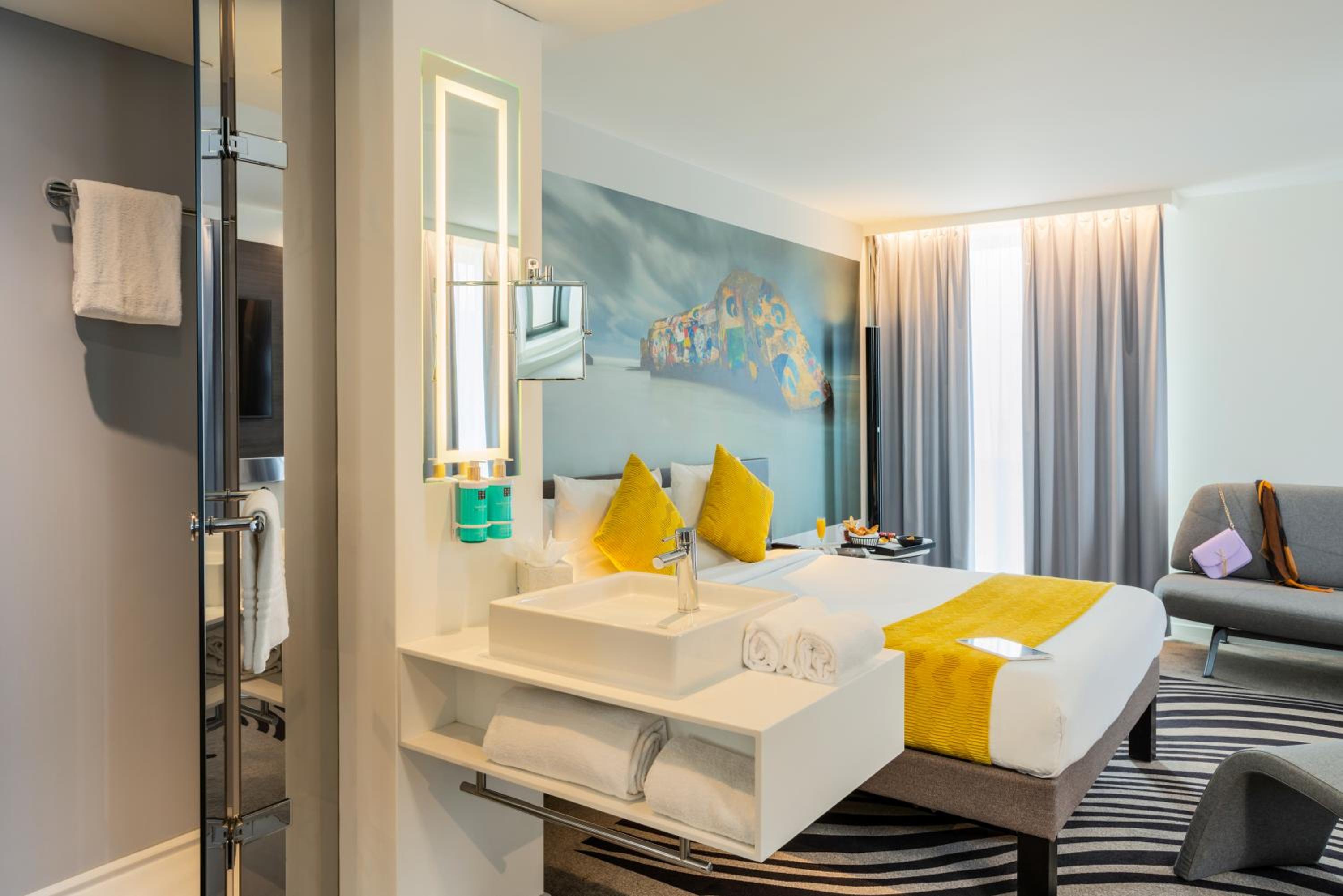 Suite with Double Bed photo 3