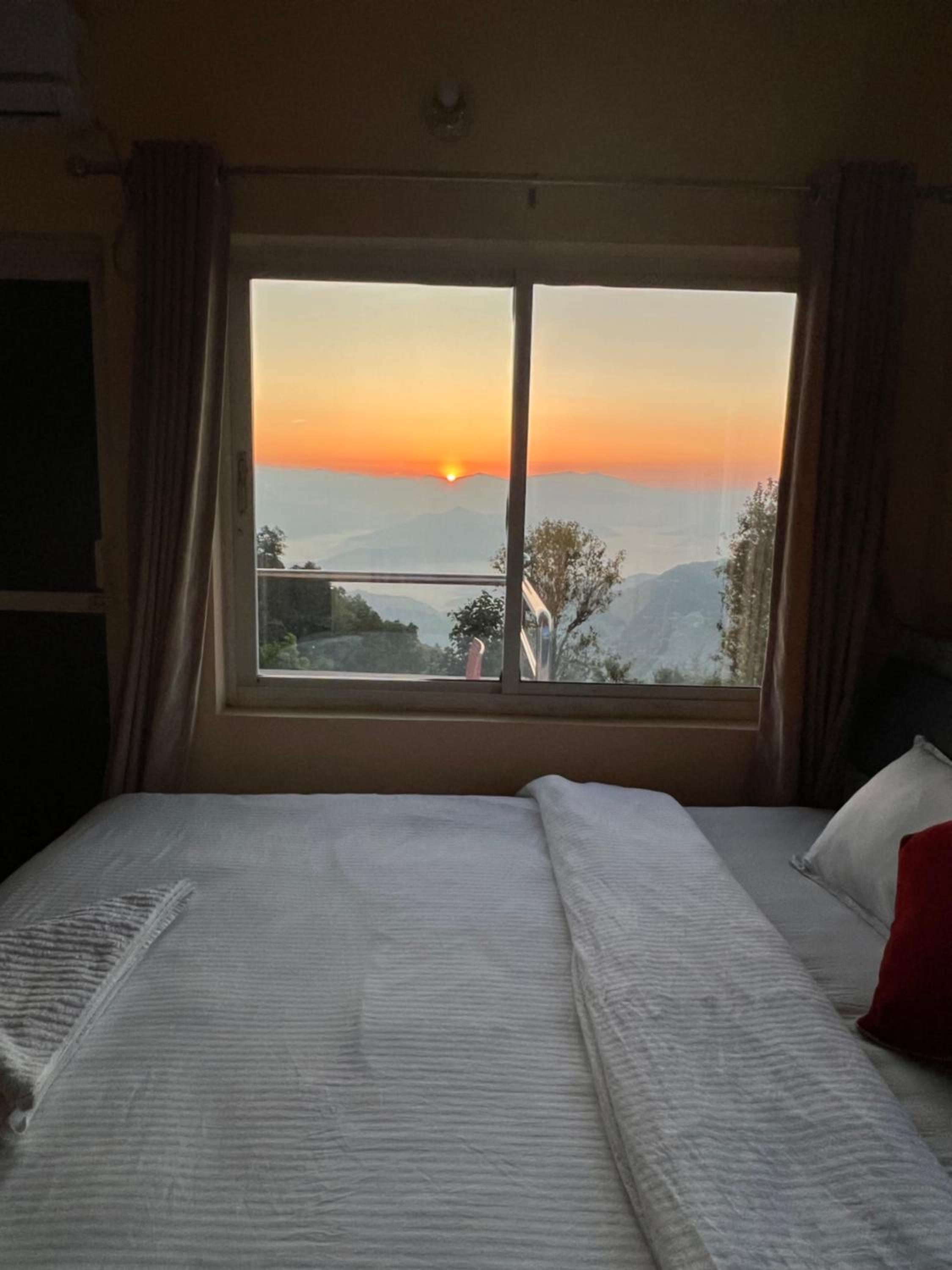 King Room with Balcony photo 3