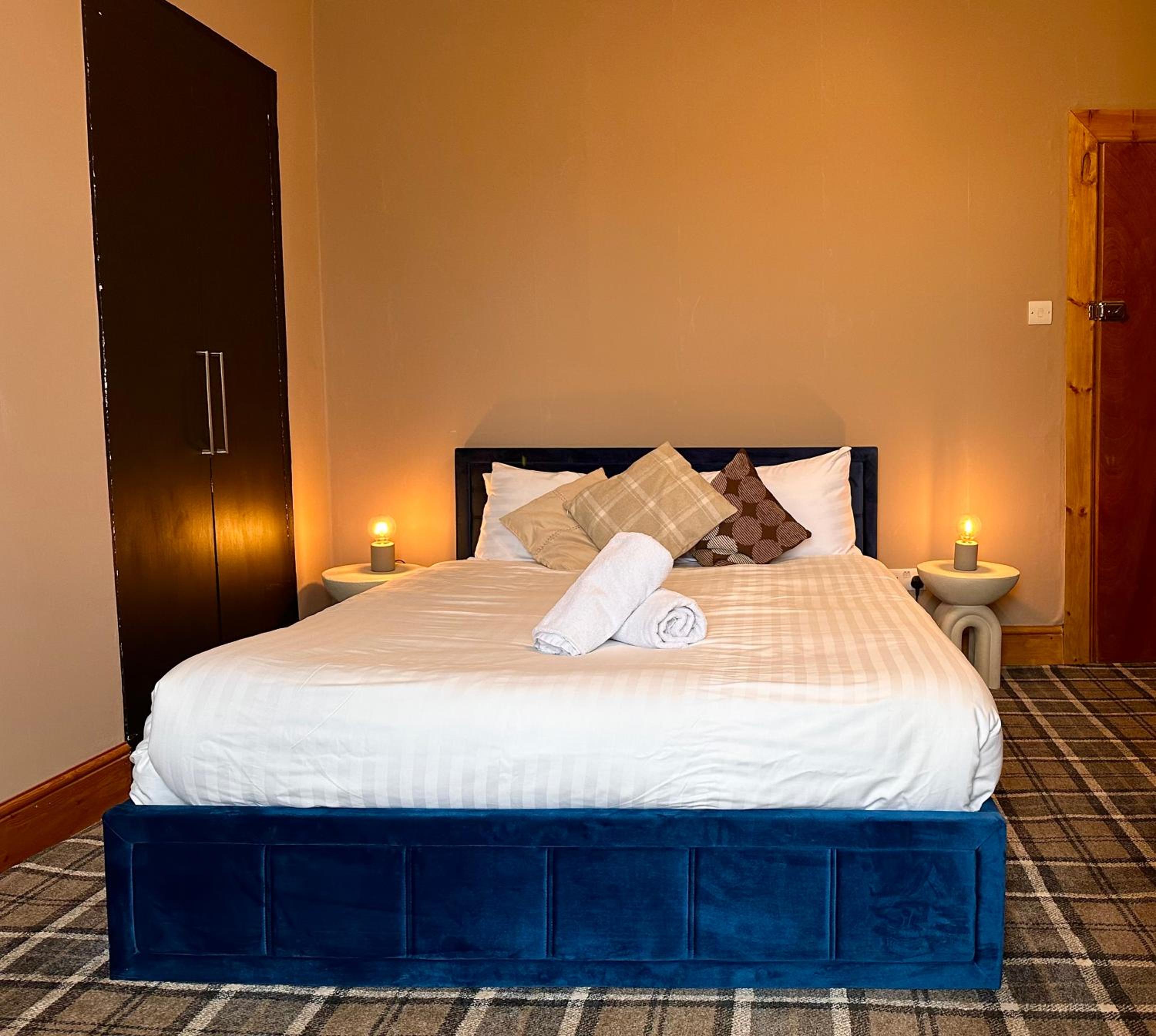 King Size Ensuite with Garden View