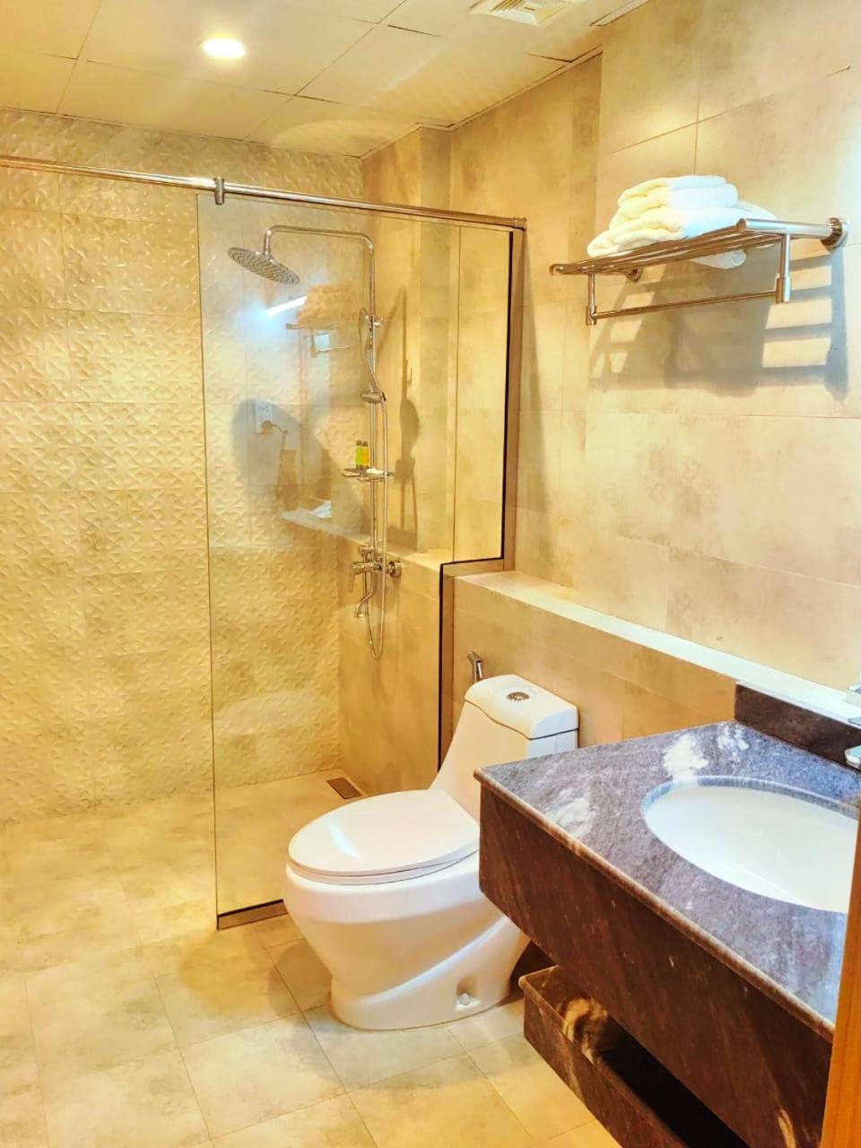 Standard Twin Room - Photo 5