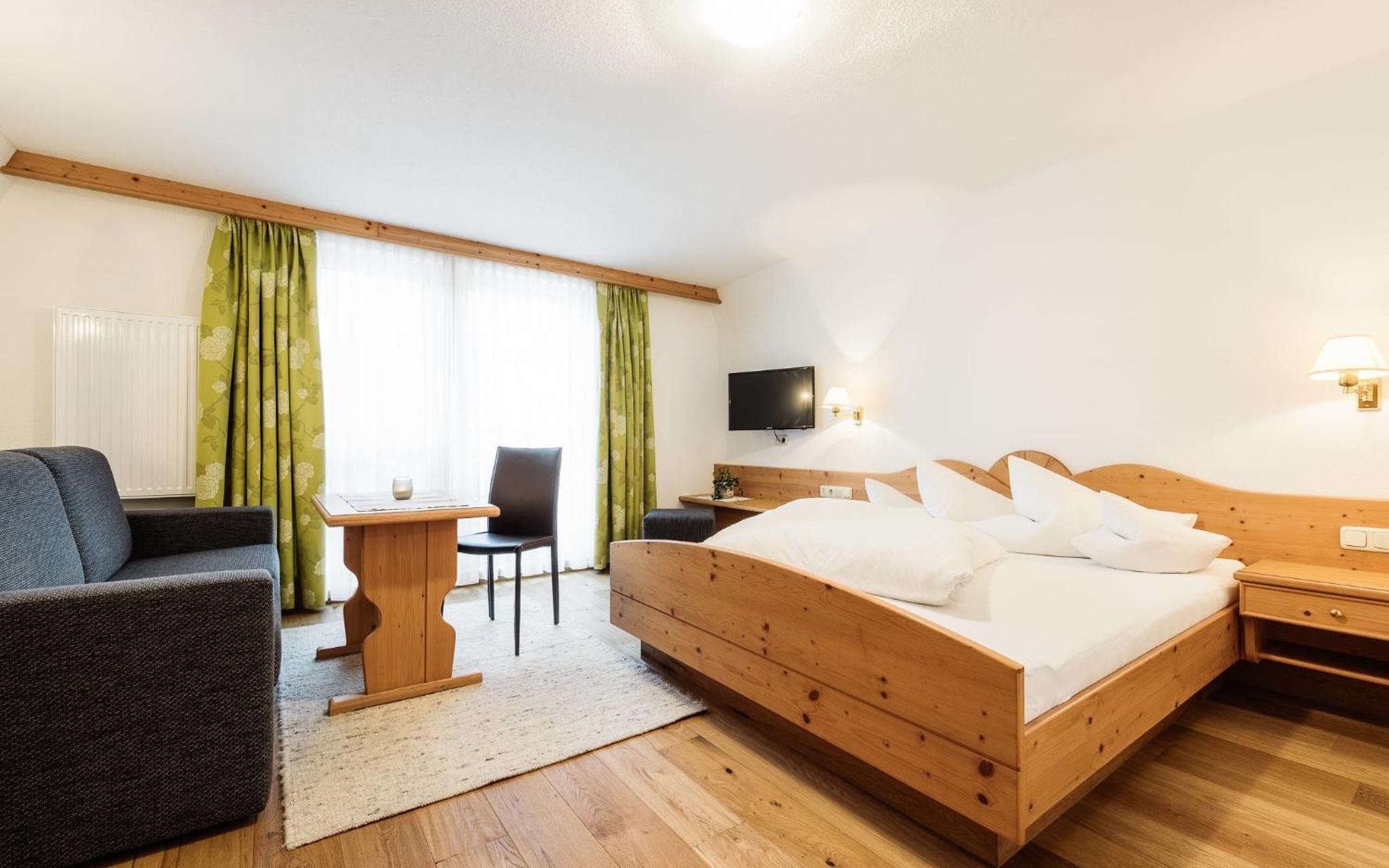 Superior Double Room - Photo 1