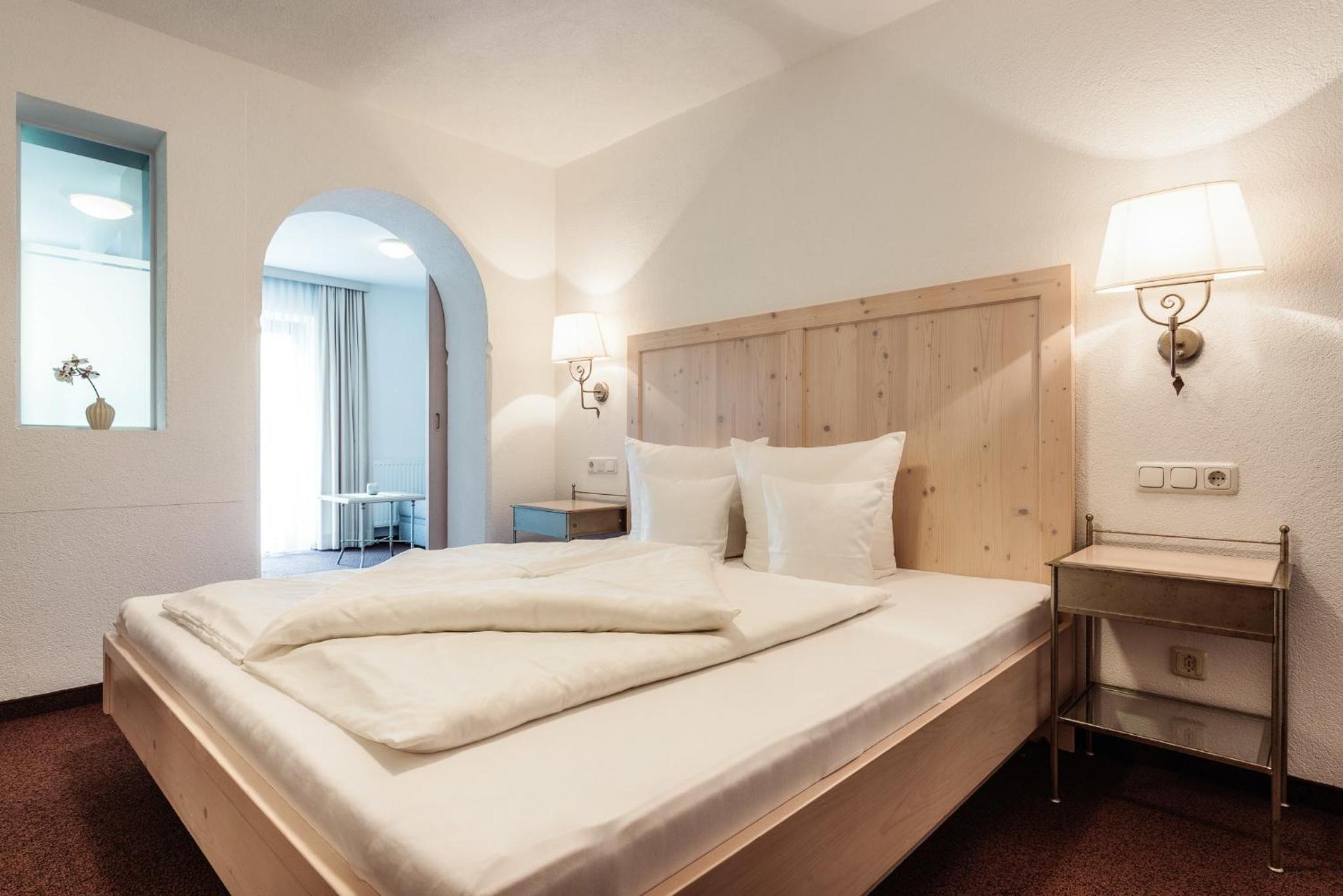 Junior Suite with Balcony photo 1