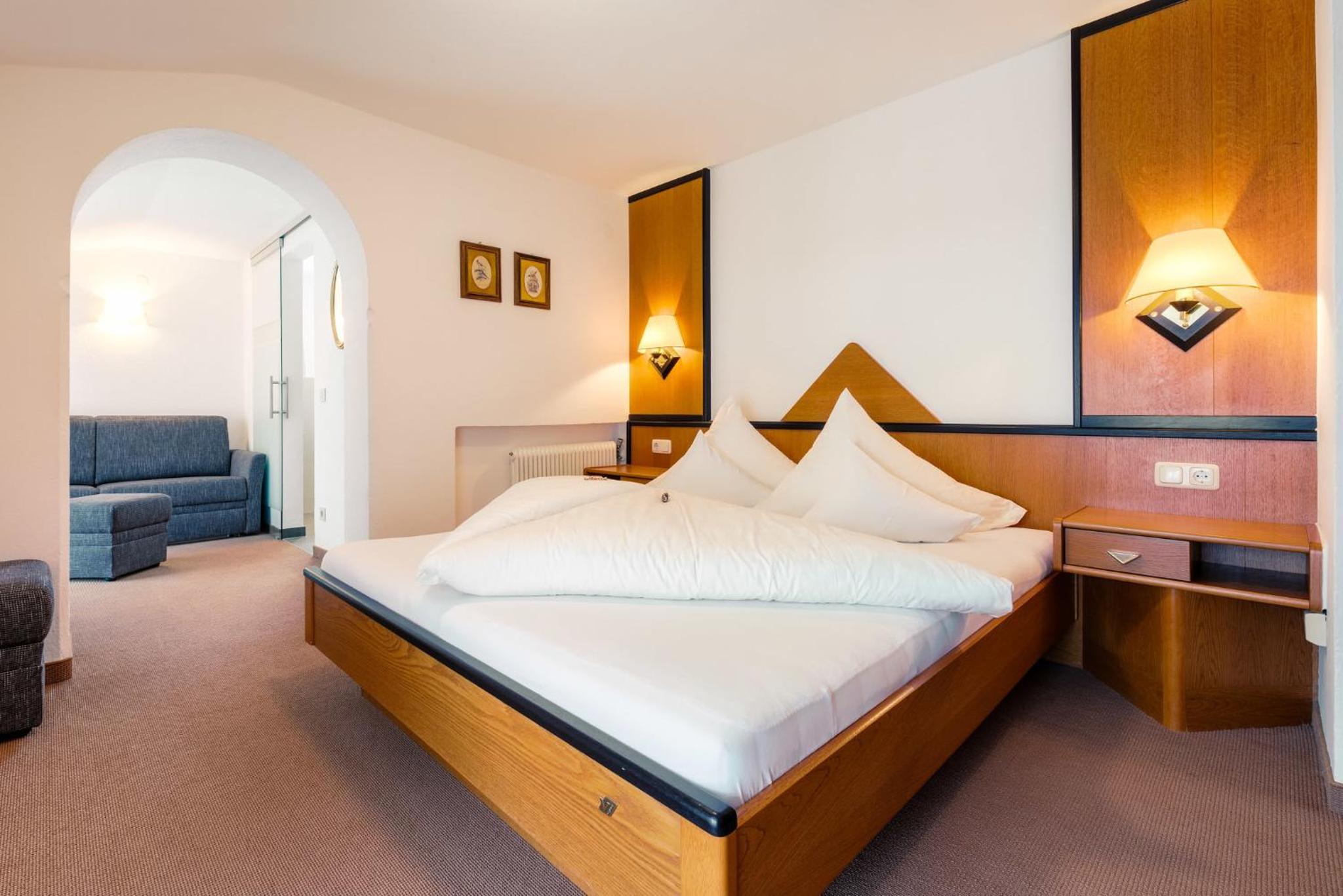 Junior Suite with Balcony photo 2