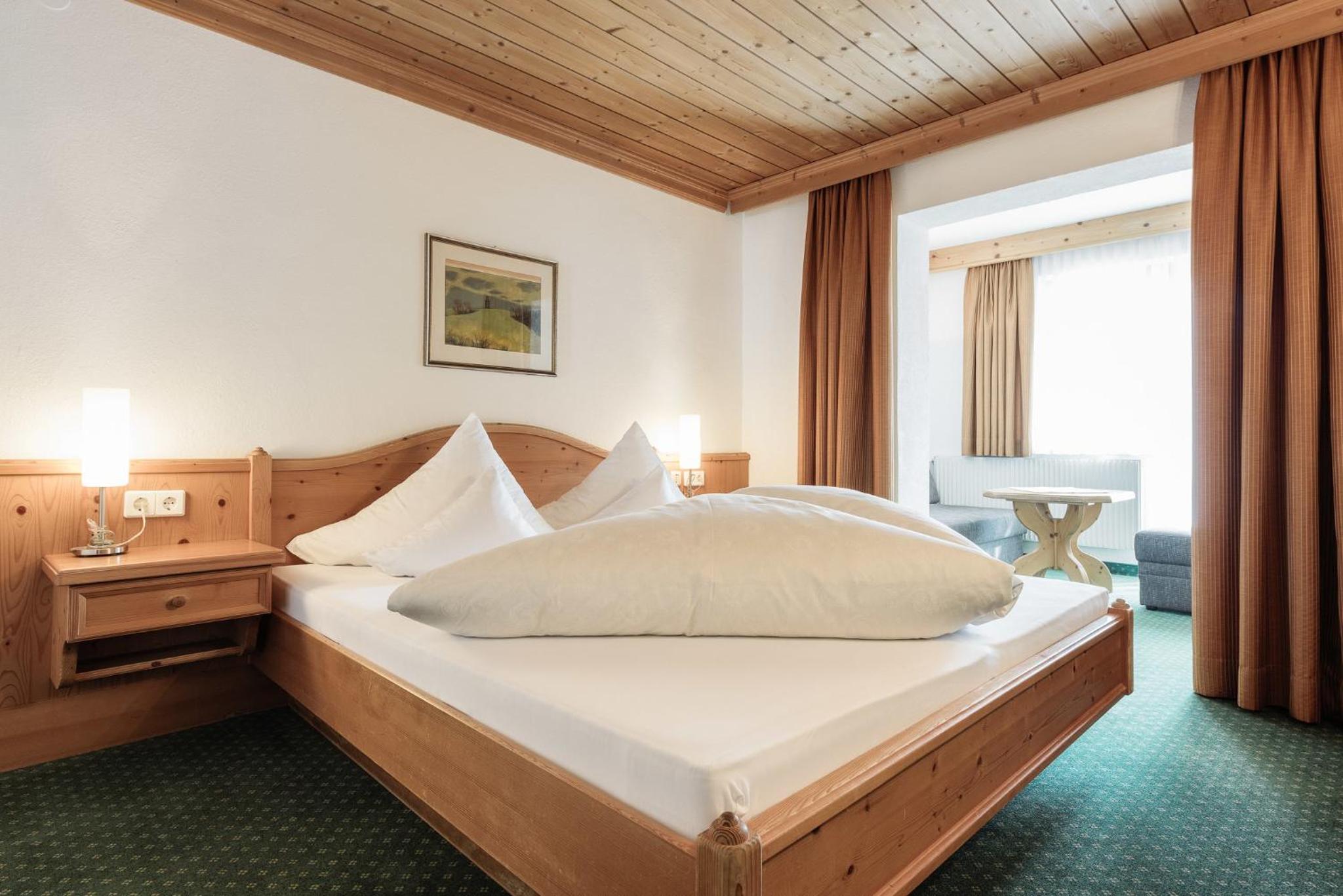 Junior Suite with Balcony photo 3