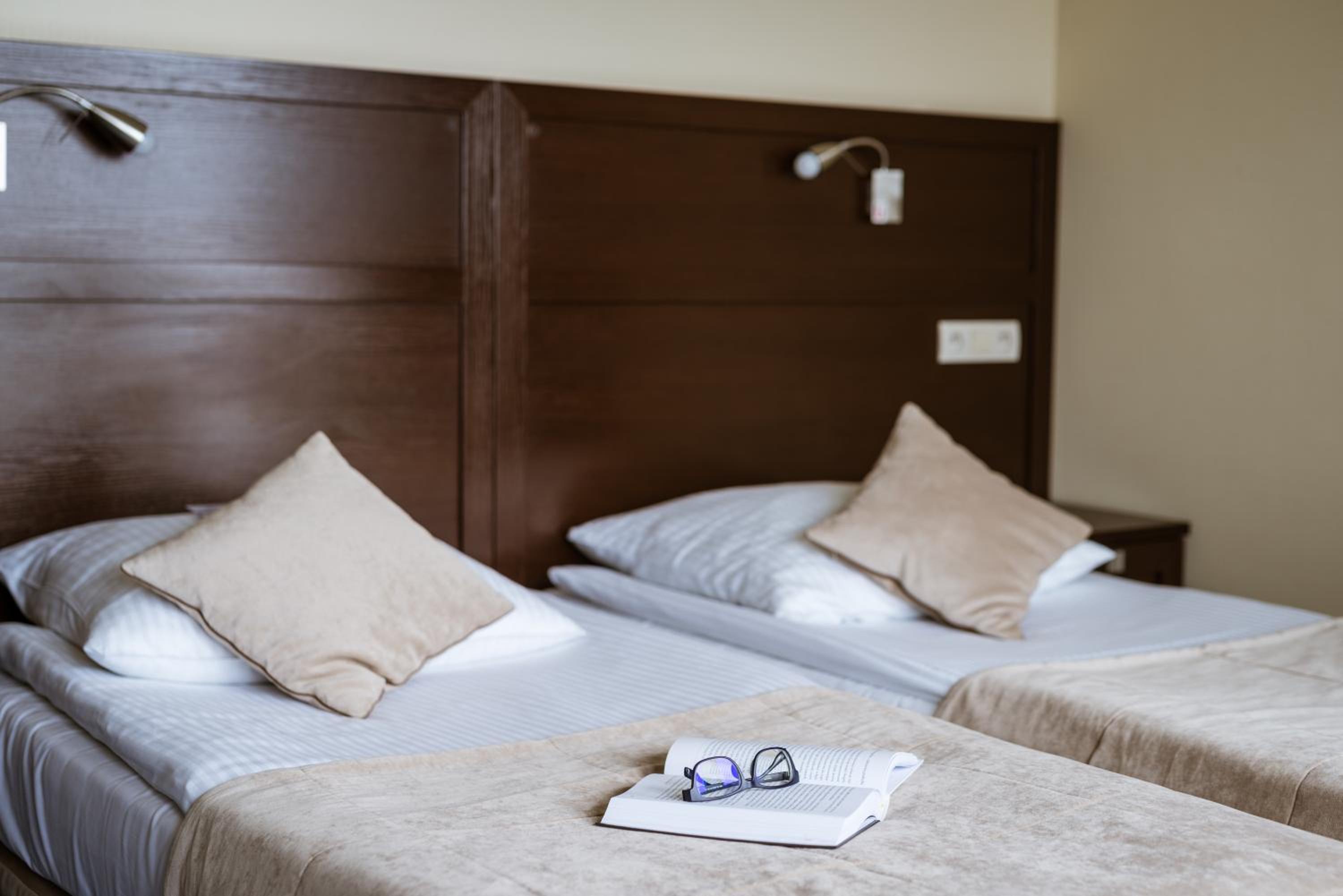 Standard Double or Twin Room photo 2
