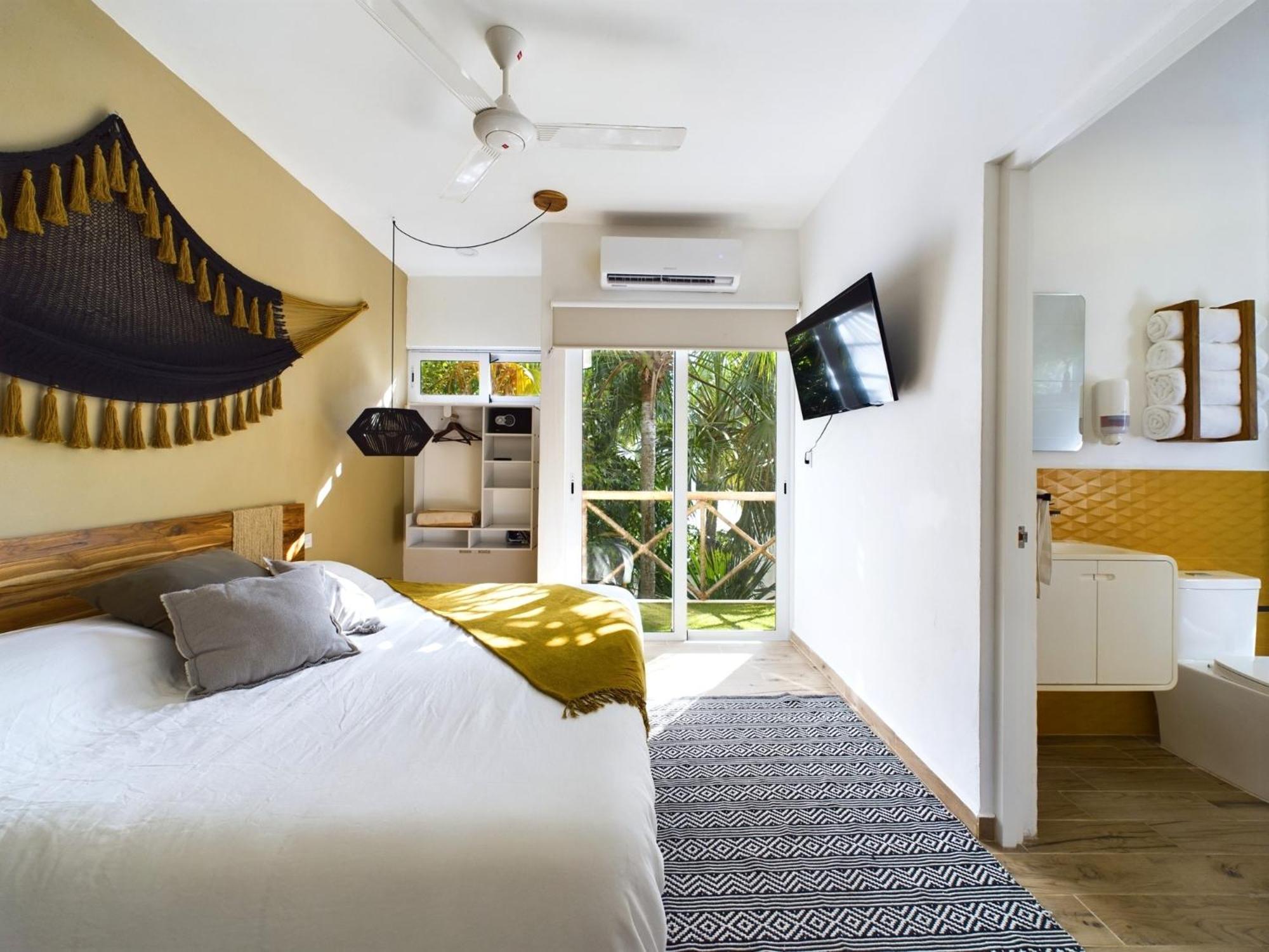 Suite with Balcony