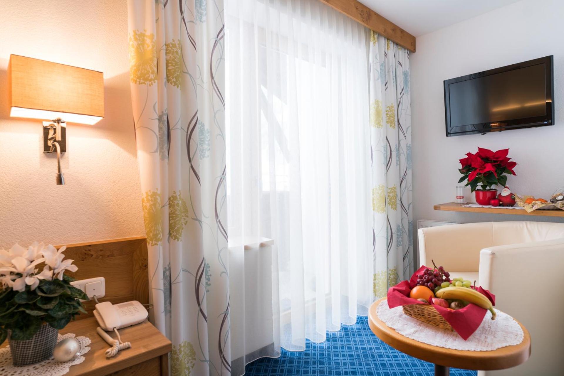 Single Room with Balcony photo 2