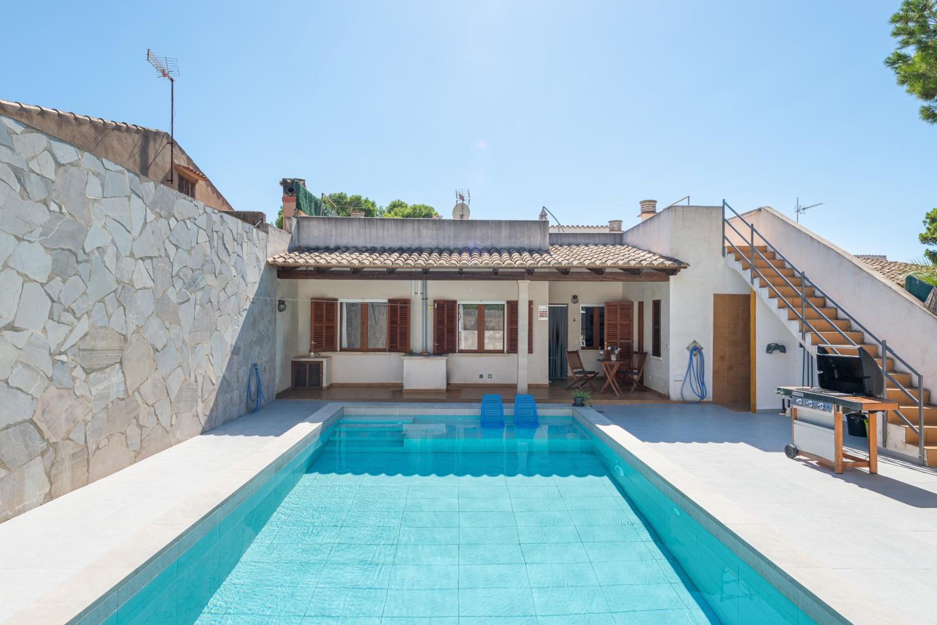 Three-Bedroom Villa photo 1