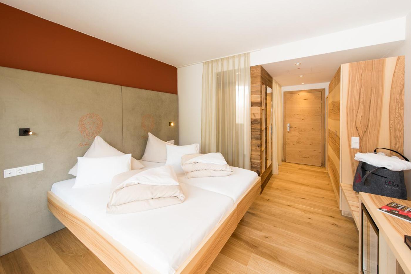 Double Room with Balcony (1 Adult)