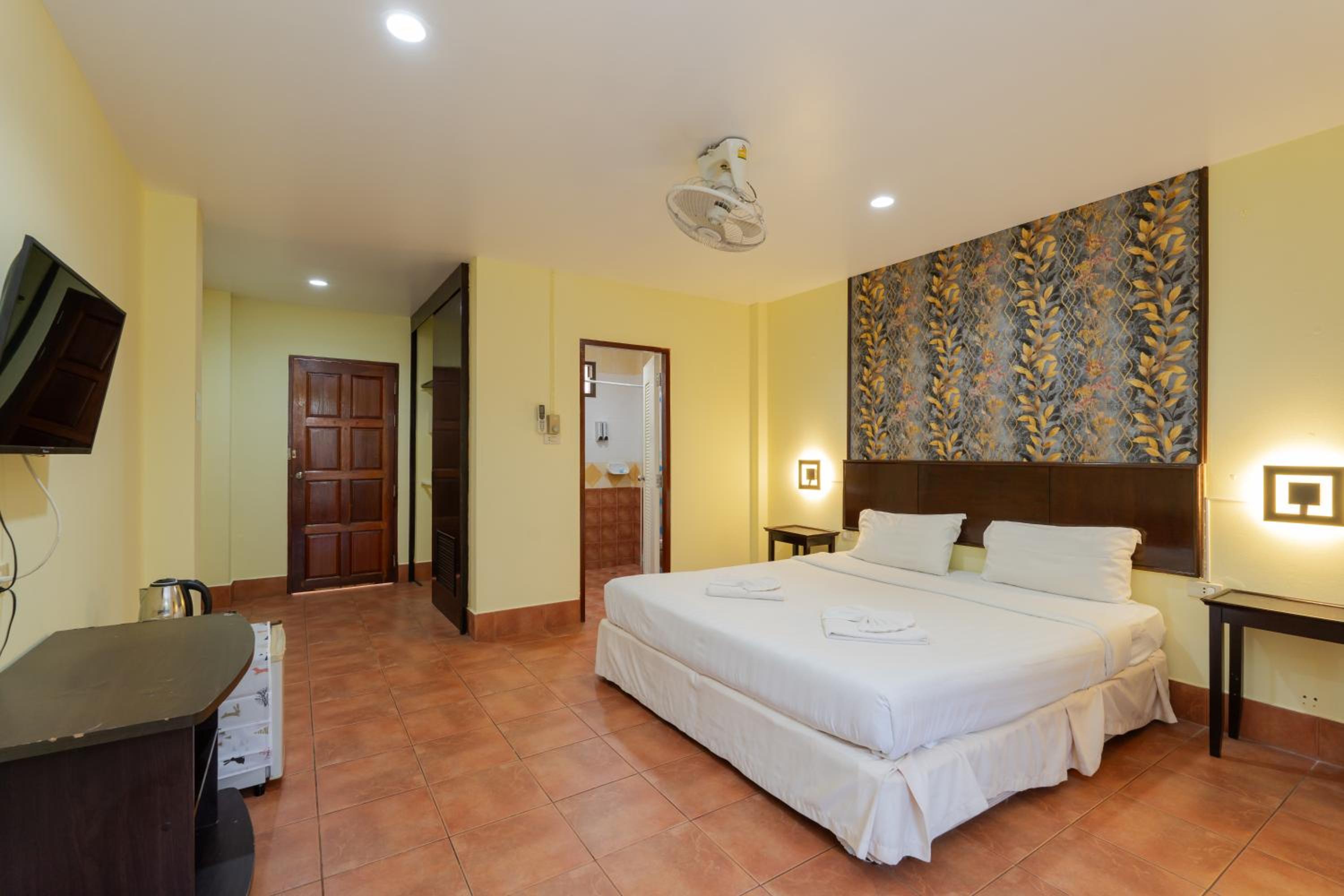 Superior Double Room - Photo 16
