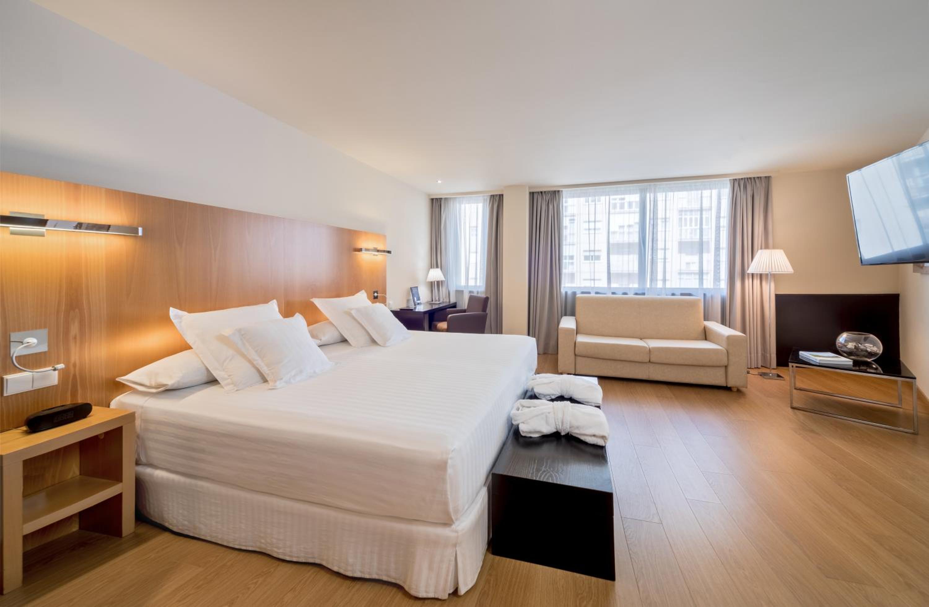 Junior Suite - Photo 1