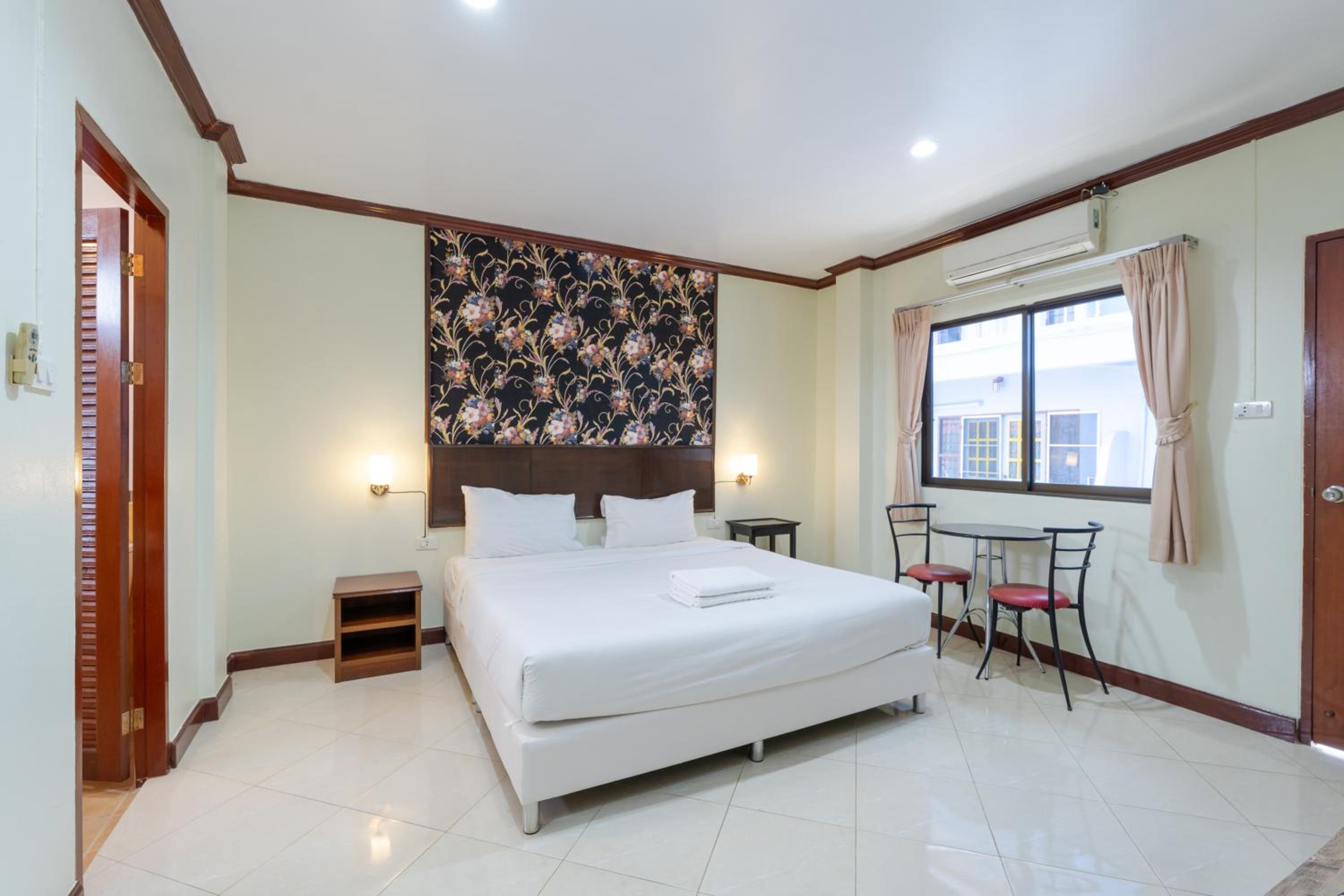 Superior Double Room - Photo 9