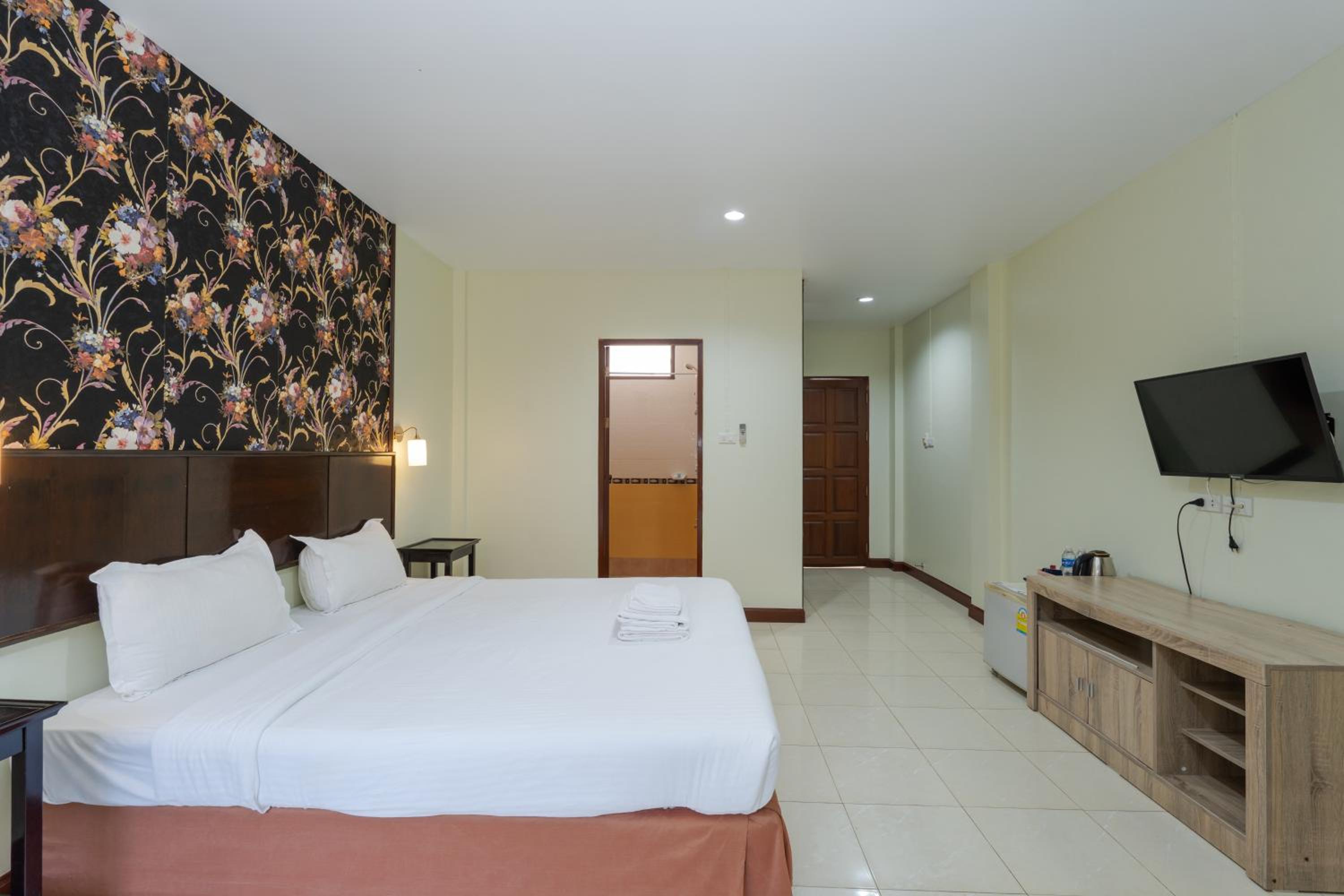 Superior Double Room - Photo 8