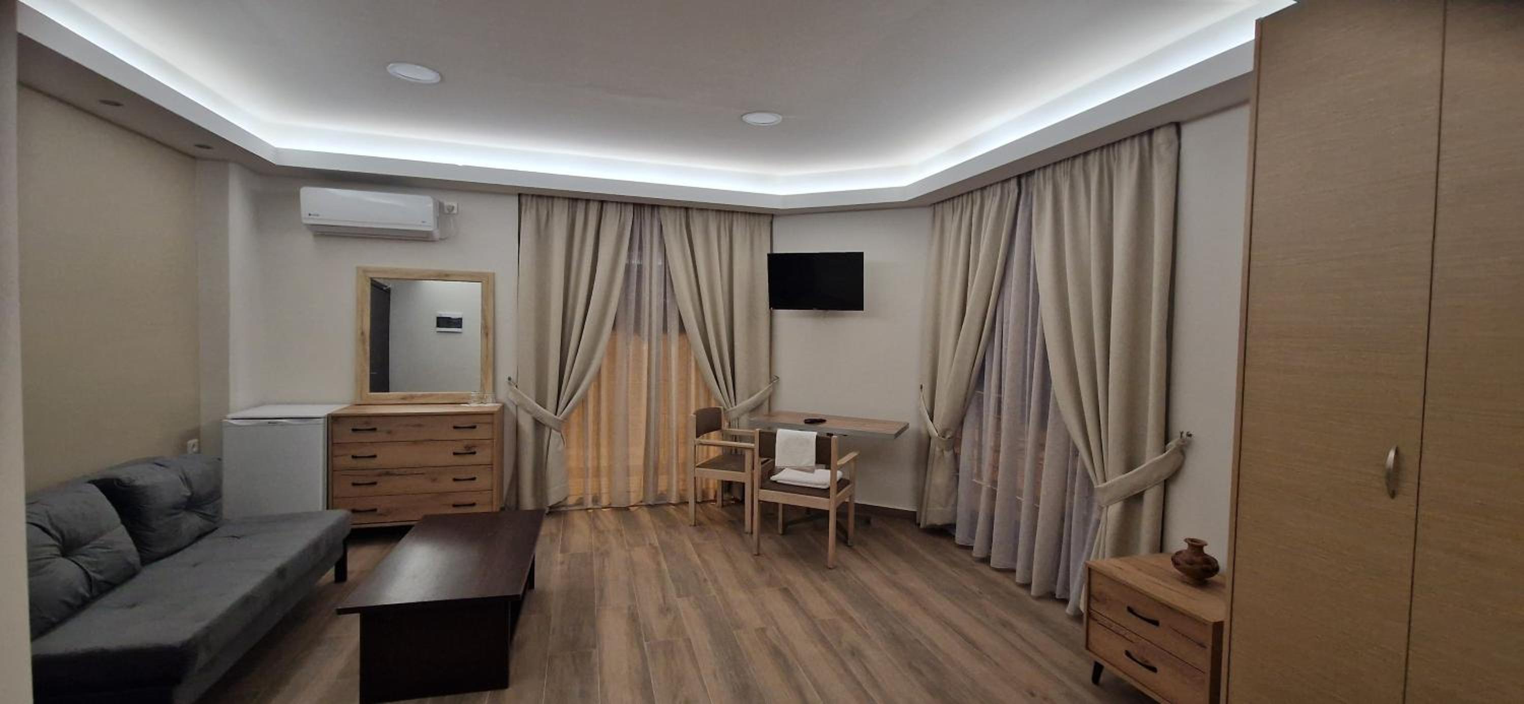 Family Room with Sea View photo 3