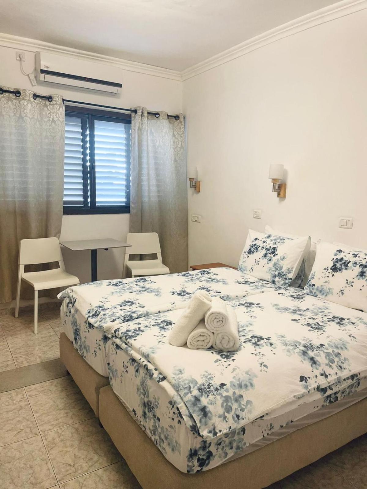 Double Room - Photo 2