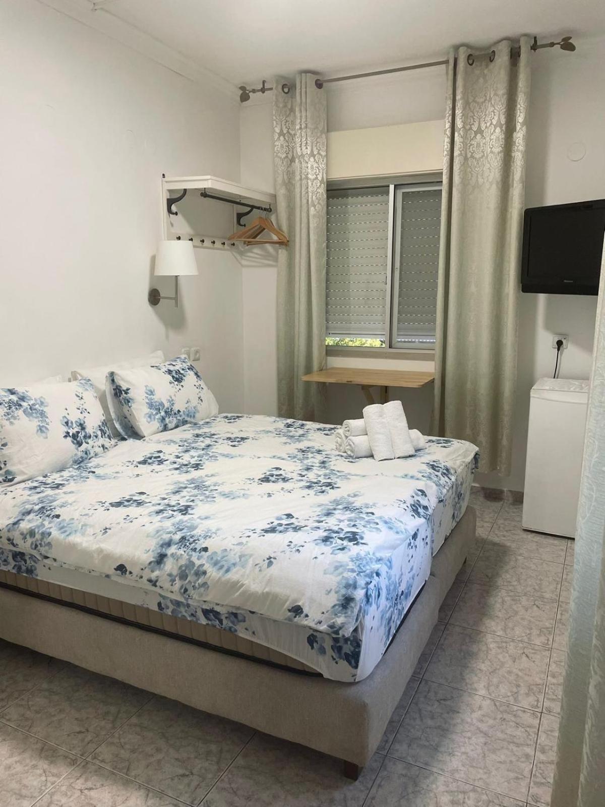 Double Room - Photo 4