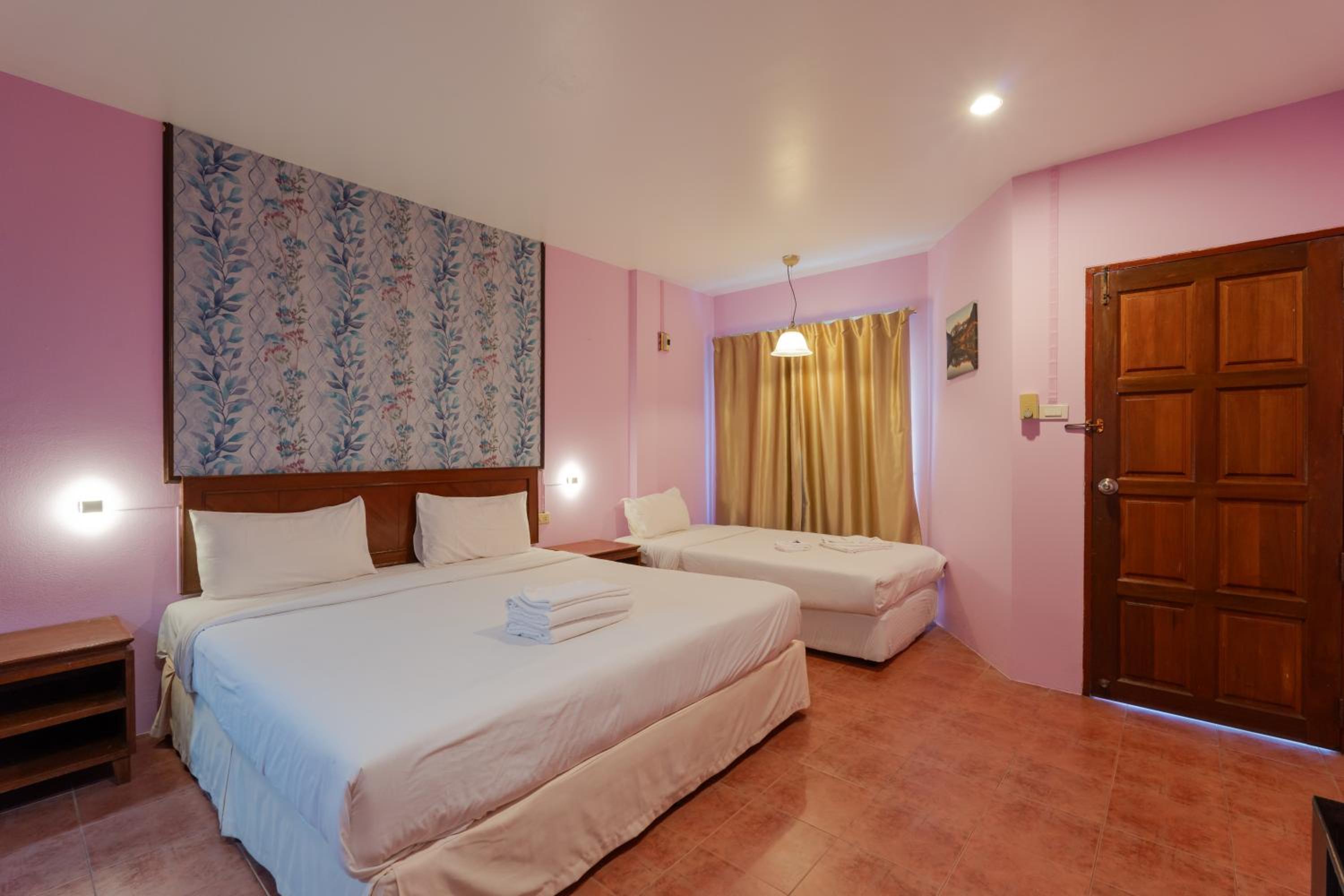 Superior Triple Room - Photo 12
