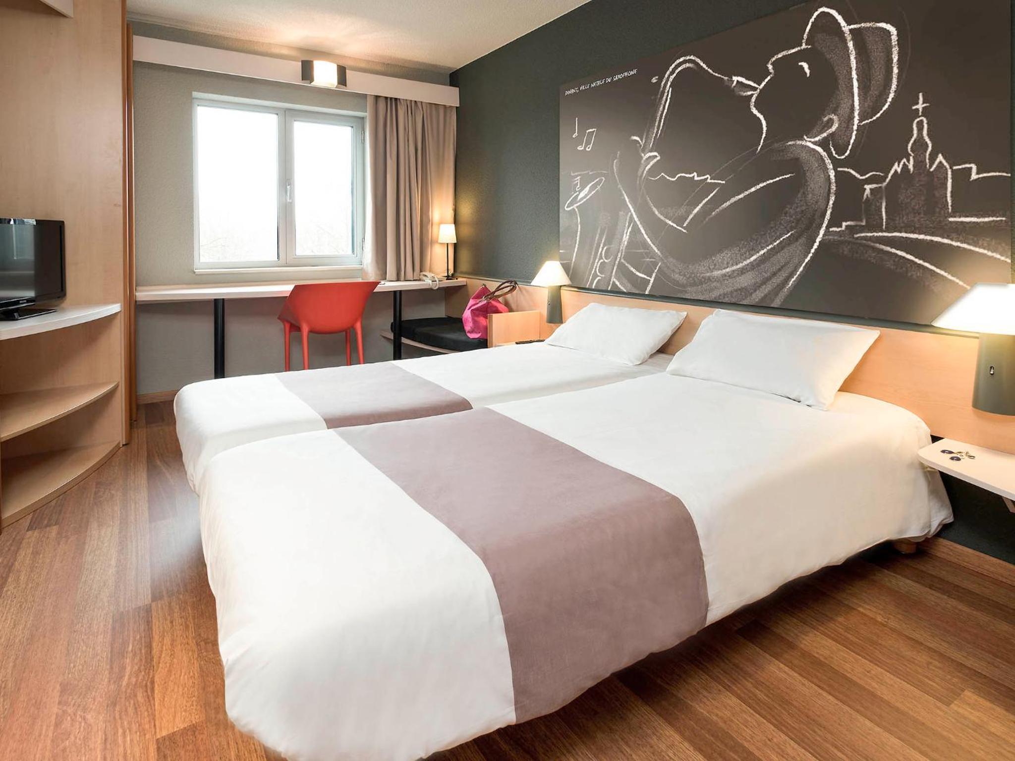 Twin Room with River View - Photo 1