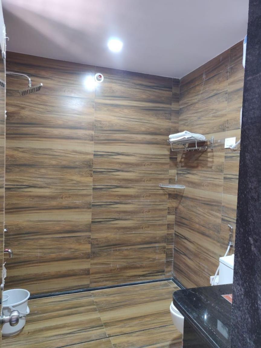 Deluxe Double Room with Bath photo 3