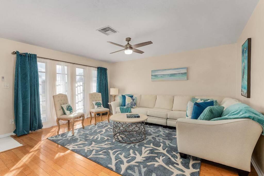 Two-Bedroom House photo 1