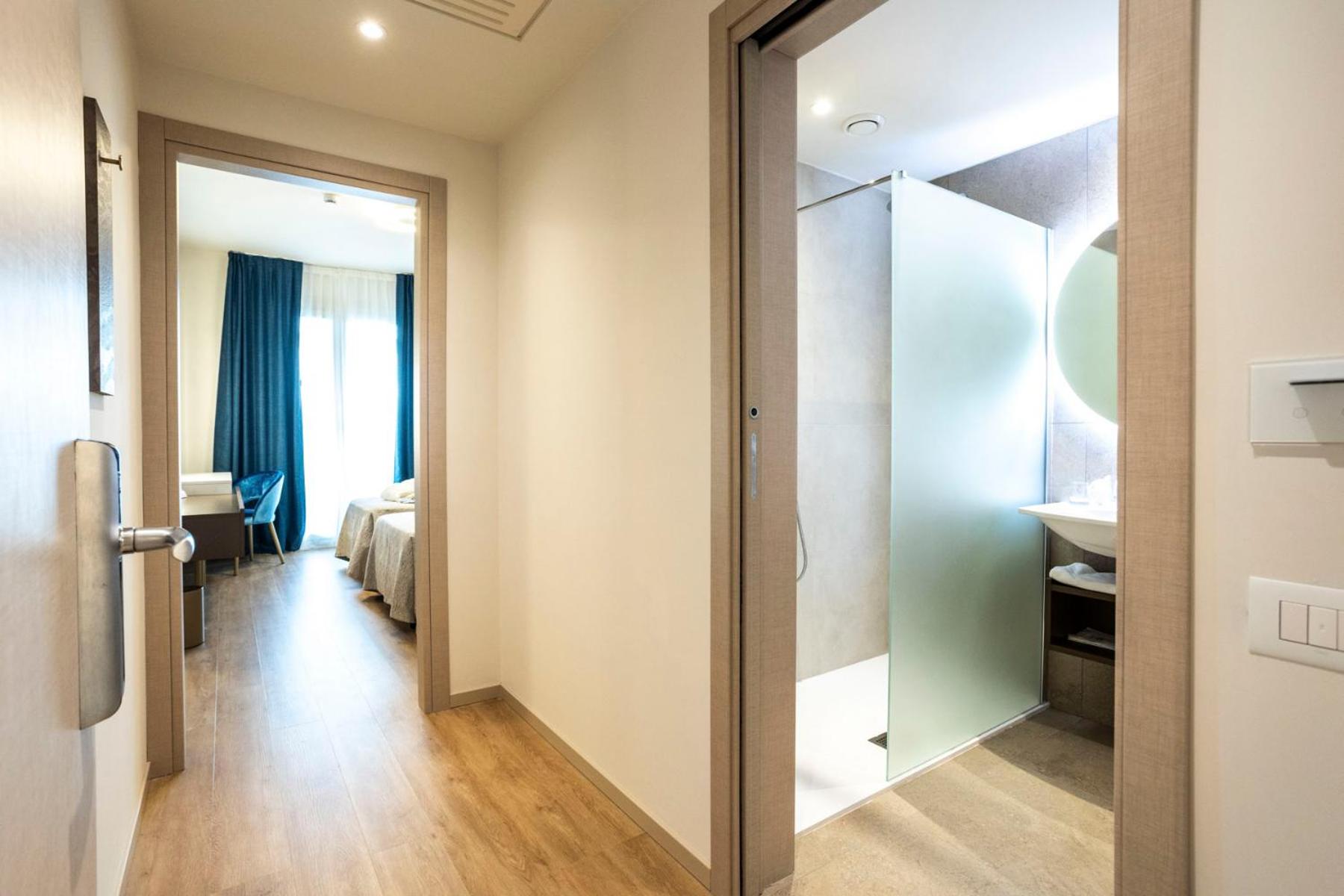 Savoia Double or Twin Room   - Photo 16